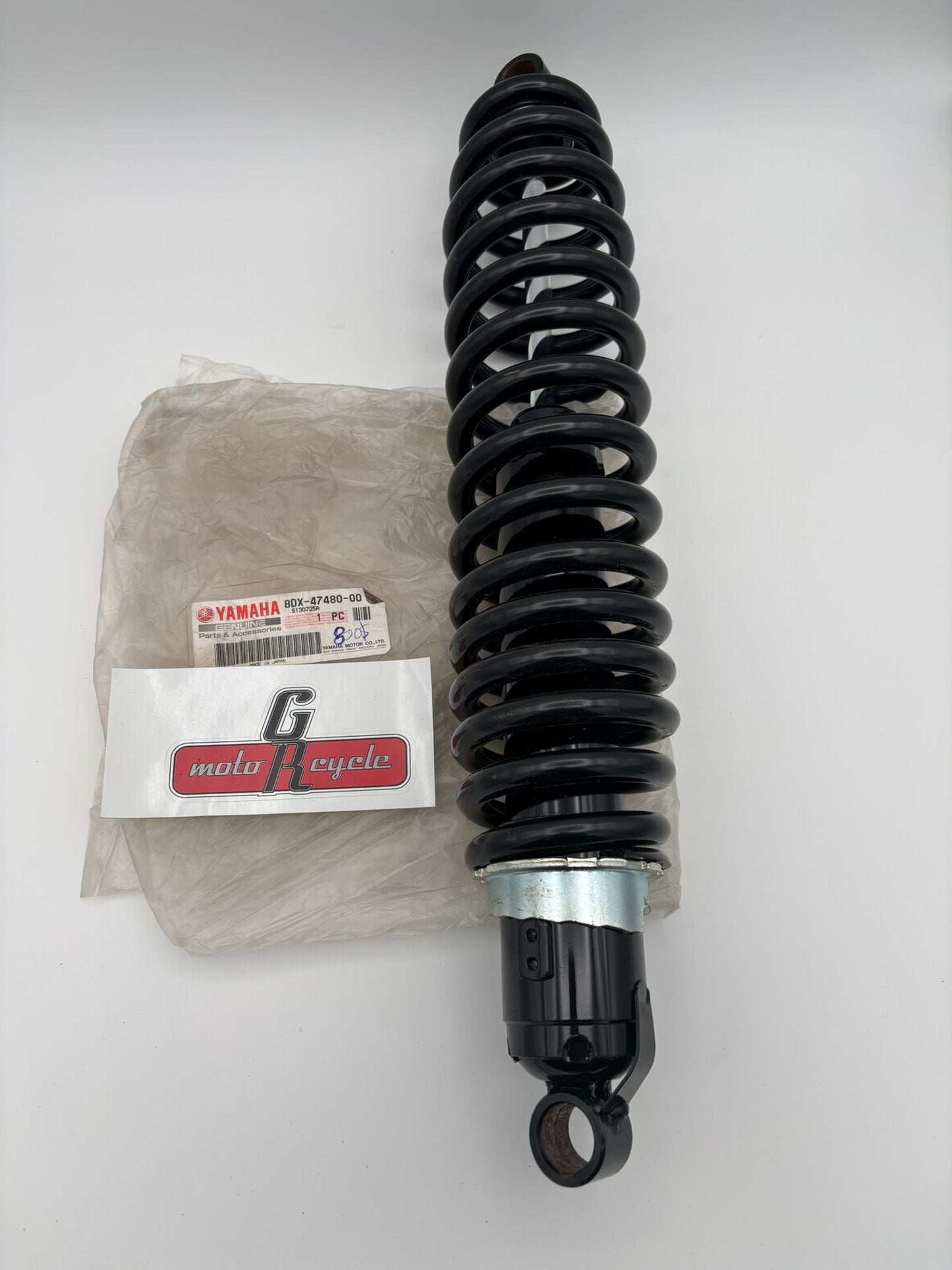 YAMAHA SHOCK ABSORBER 8DX-47480-00-00 Y238