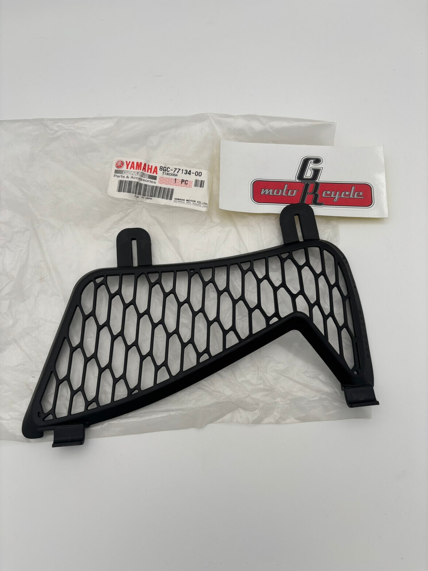 YAMAHA LOUVER 4 8GC-77134-00-00 Y240