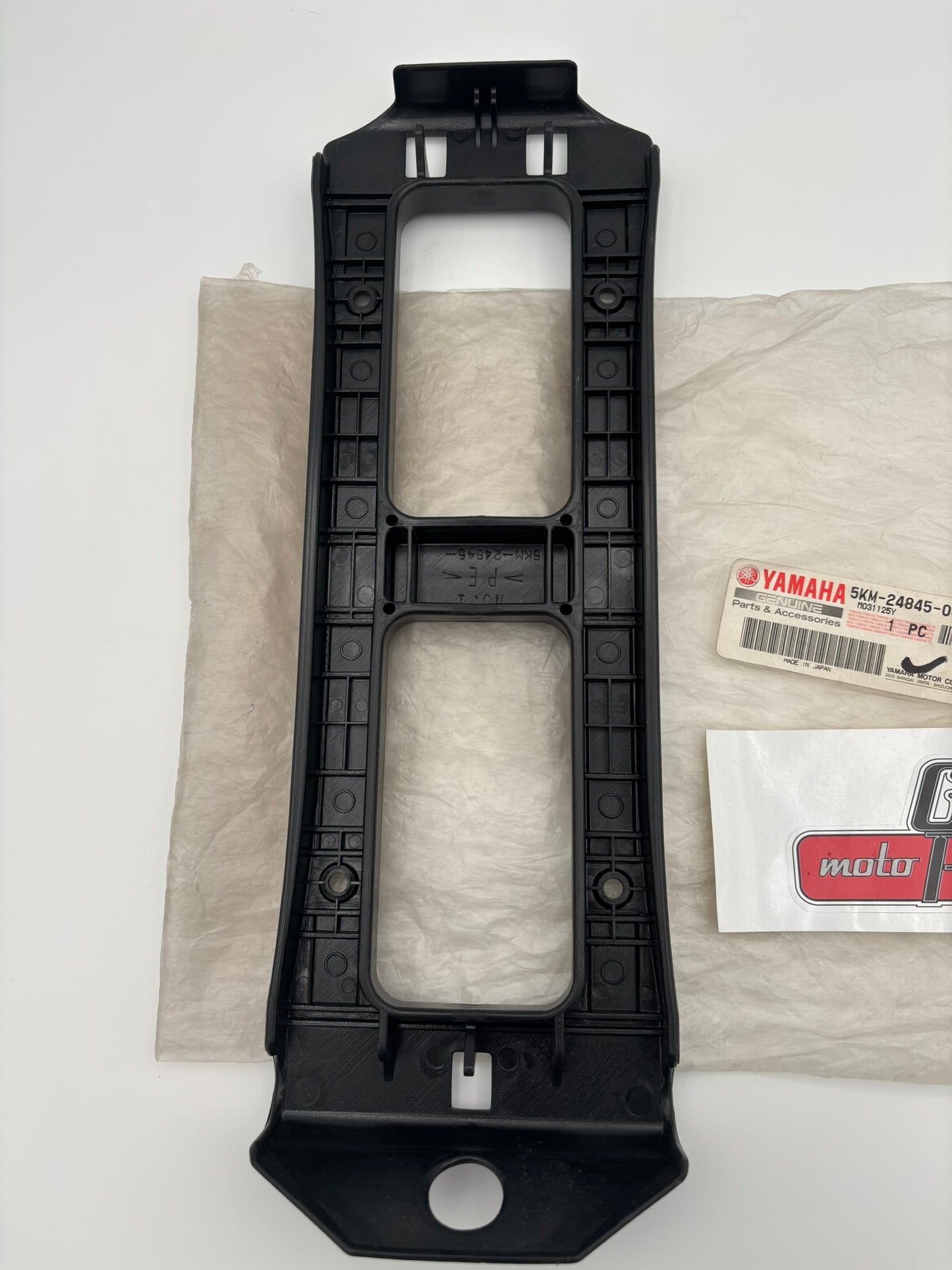 YAMAHA COVER 1 5KM-24845-00-00 Y240