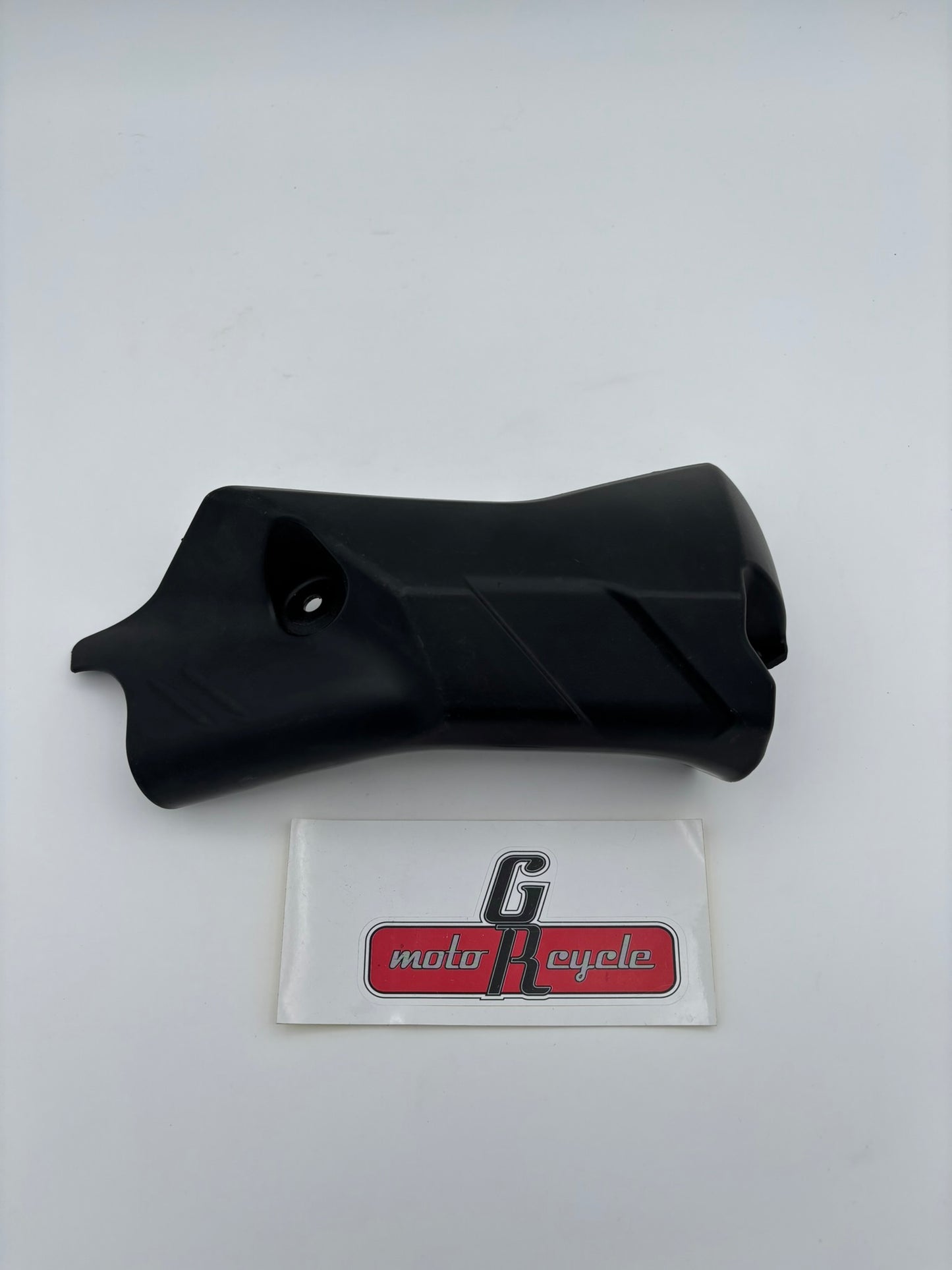 YAMAHA THRUST COVER 3B4-22129-00-00 Y241