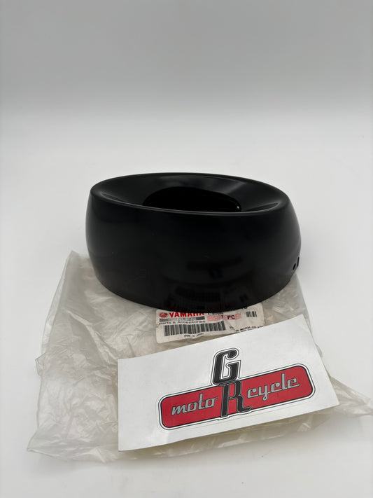 YAMAHA RIGHT SIDE CAP 8HG-77517-10-00 Y242