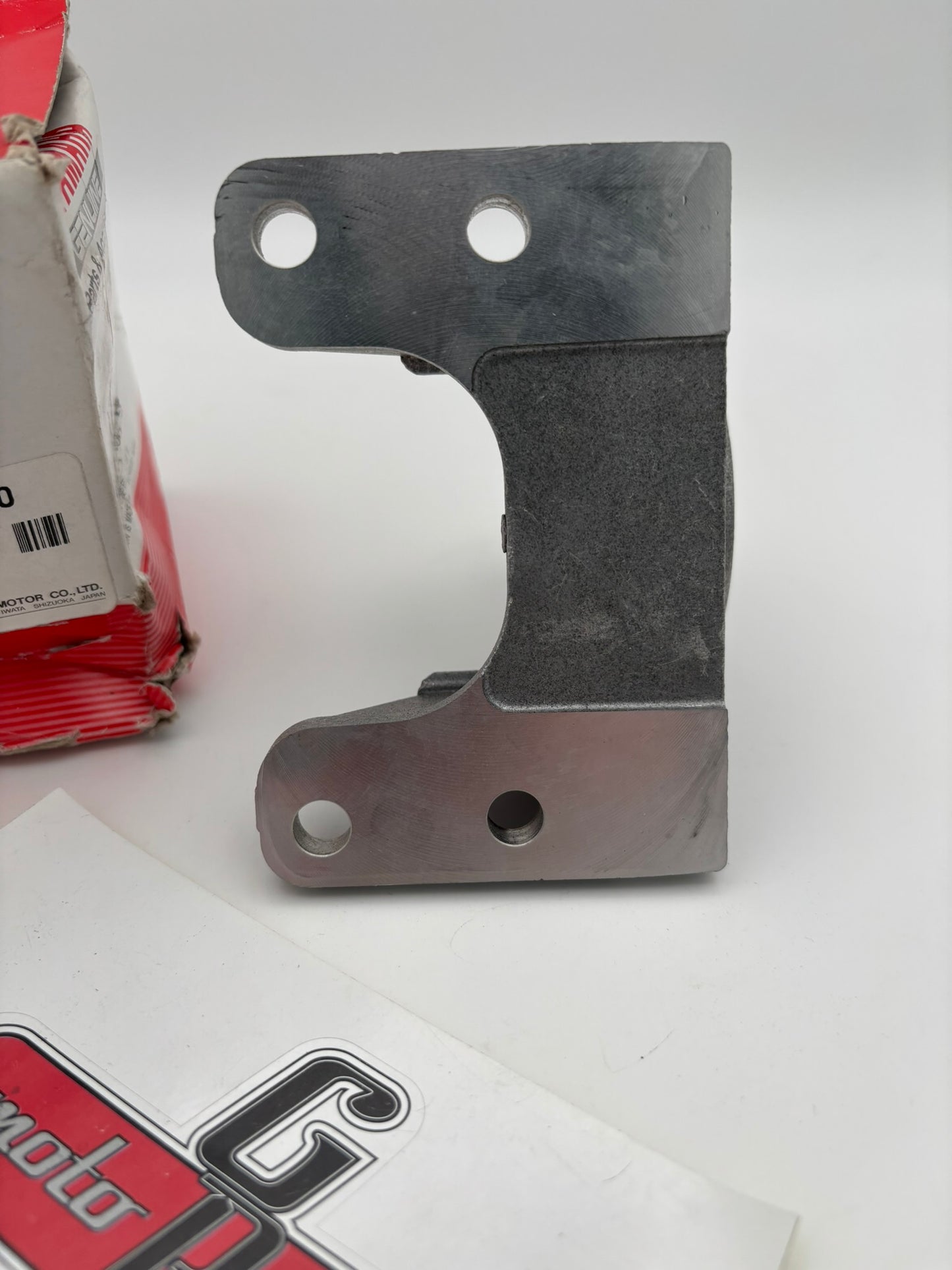 YAMAHA BEARING HOUSING 88N-47631-00-00 Y243