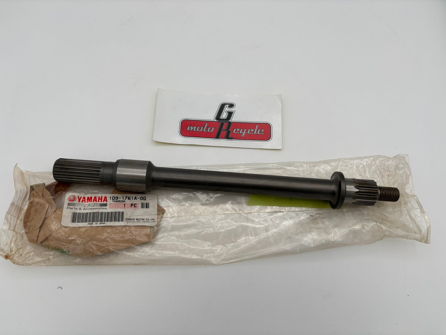 YAMAHA SHAFT 1 1D9-1761A-00-00 Y244
