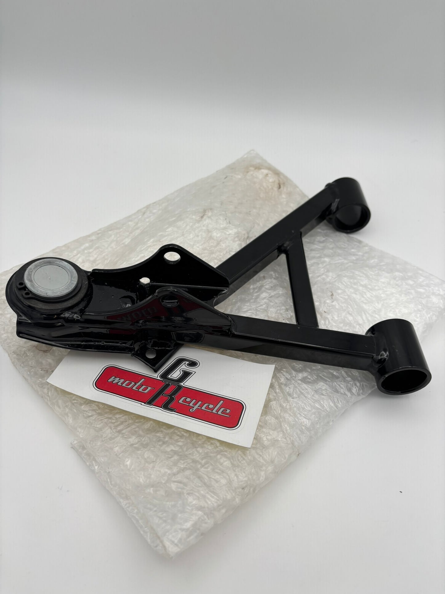 YAMAHA FRONT UPPER ARM RIGHT 5ND-F3550-13-00 Y244