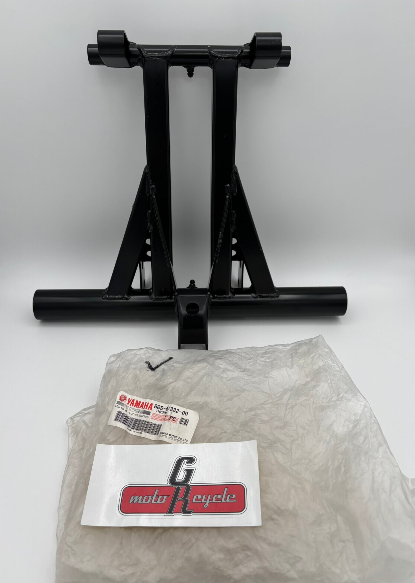 YAMAHA PIVOT ARM 2 8GS-47332-00-00 Y244