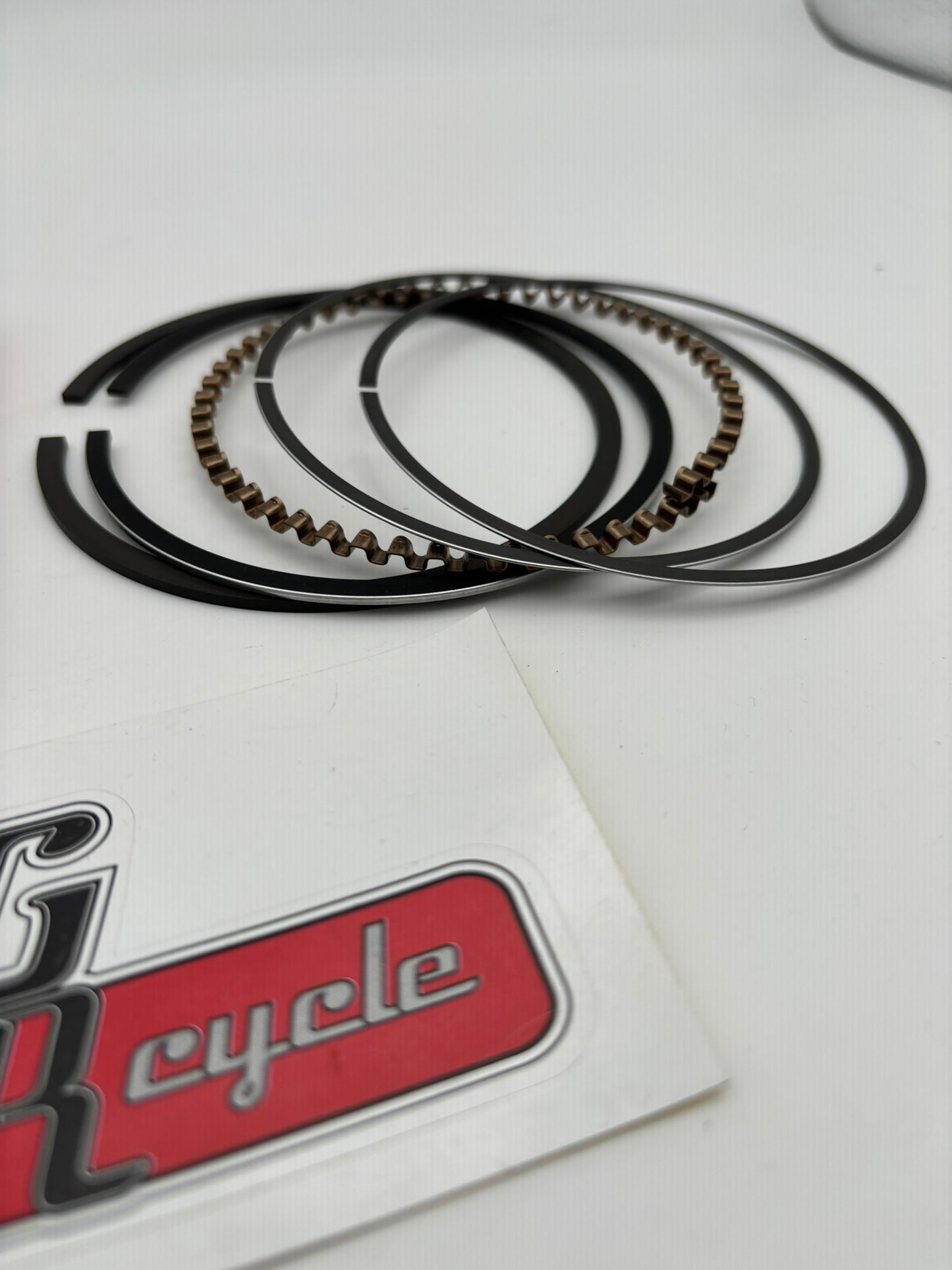 YAMAHA PISTON RING SET STD 5A8-11610-00-00 Y246