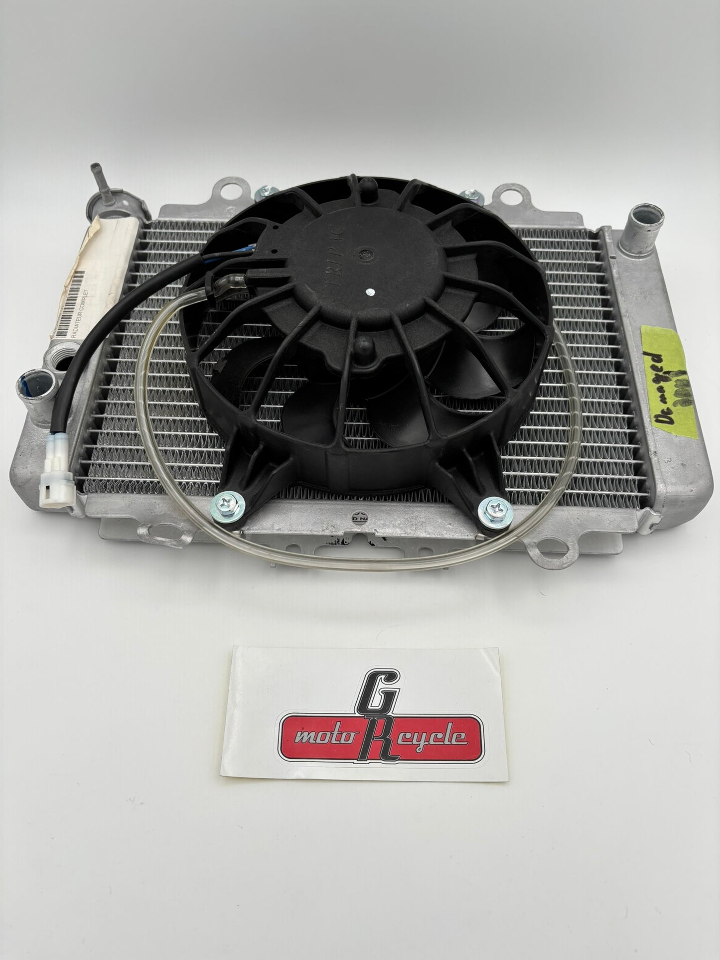 YAMAHA RADIATOR (BENT BRACKETS) SUB 5ND-E240A-02-00 5ND-E240A-01-00-D Y249