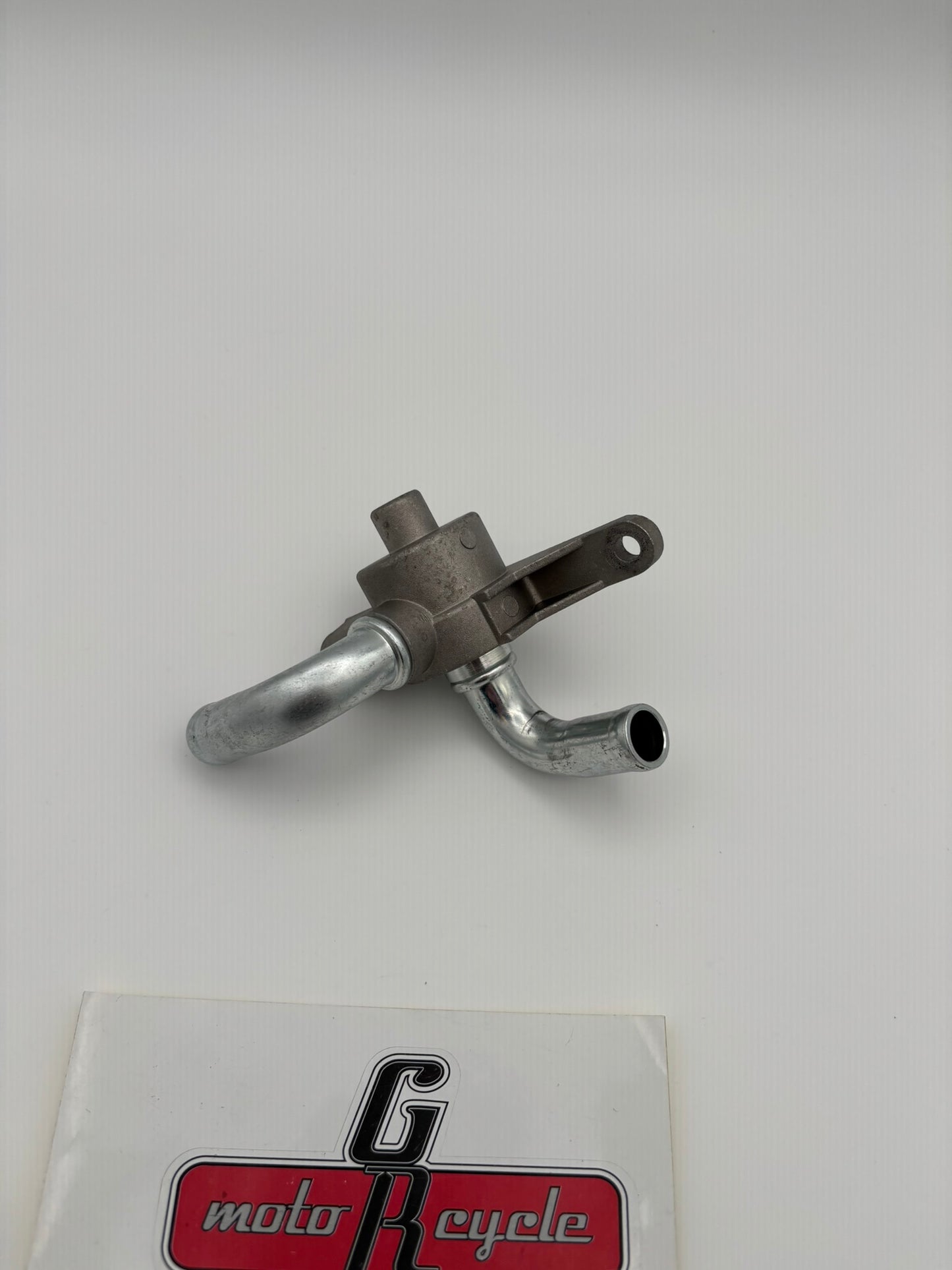 YAMAHA VALVE ASSY. 8KJ-13520-10-00 Y252