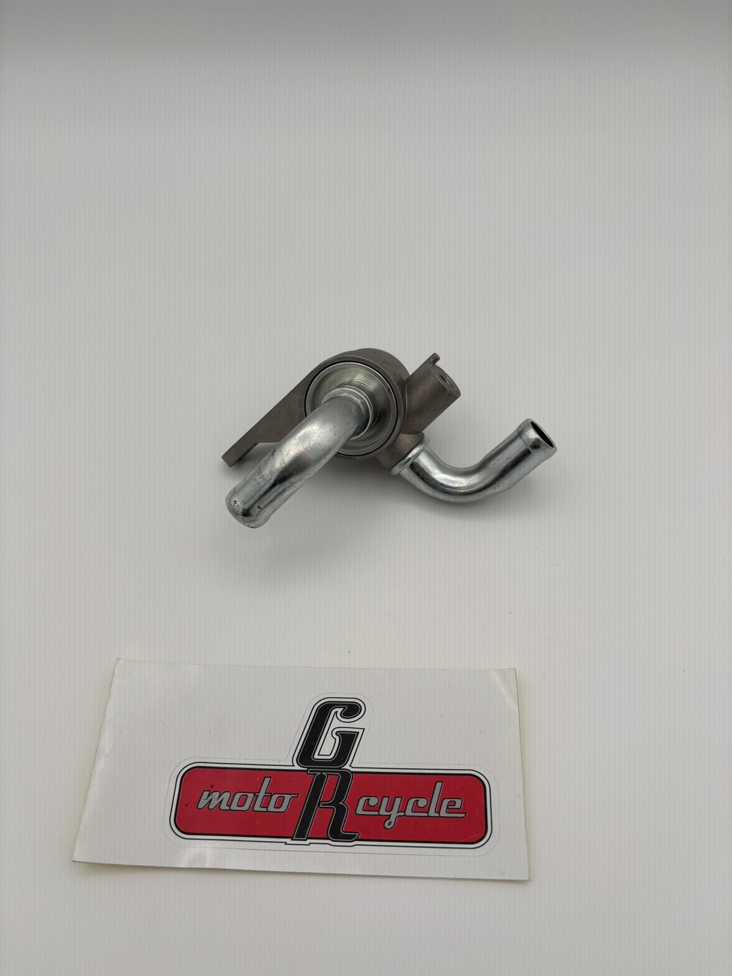 YAMAHA VALVE ASSY. 8KJ-13520-10-00 Y252