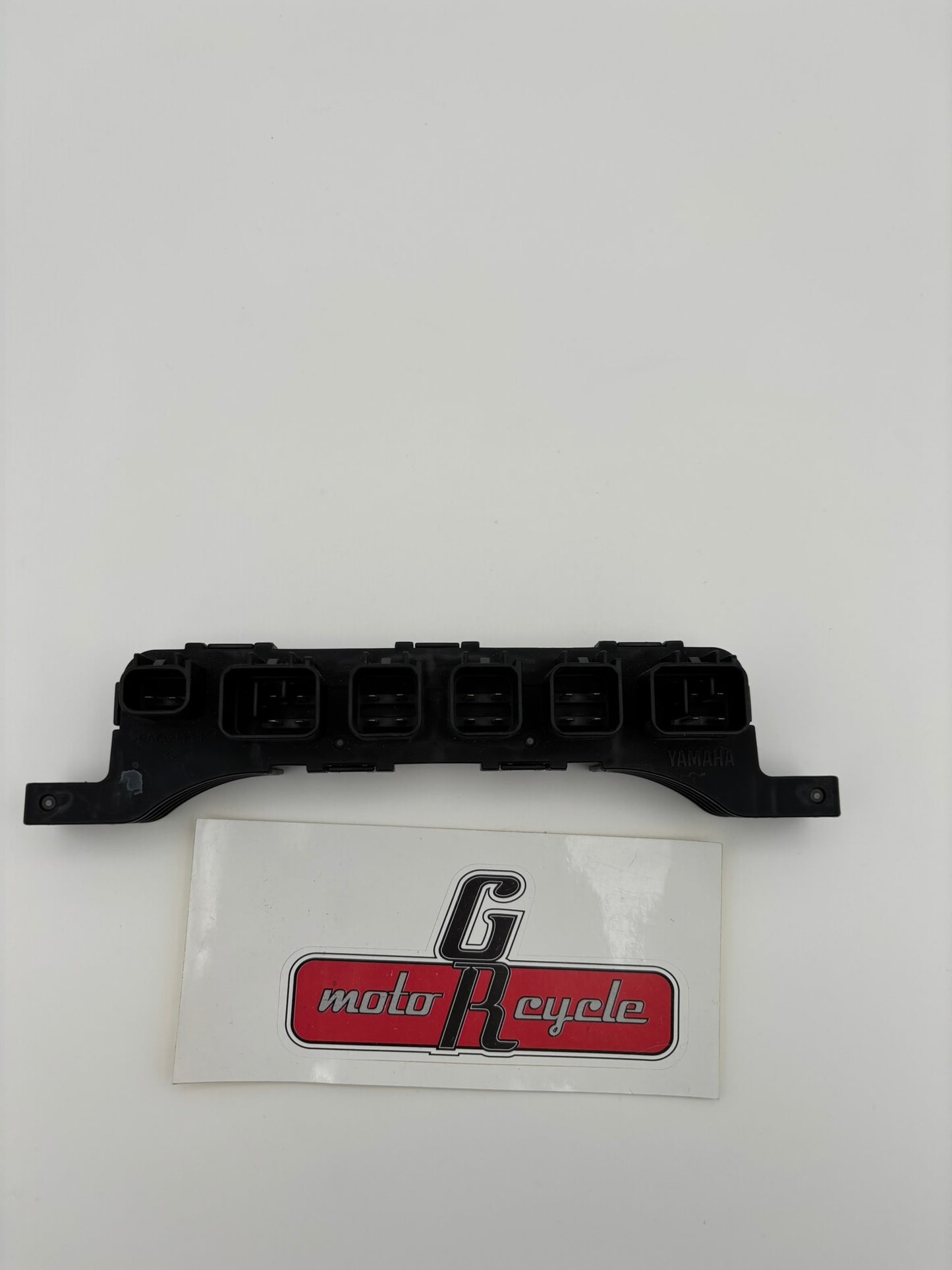 YAMAHA OUTBOARD MULTI HUB TERMINAL 6Y8-81920-01-00 Y252