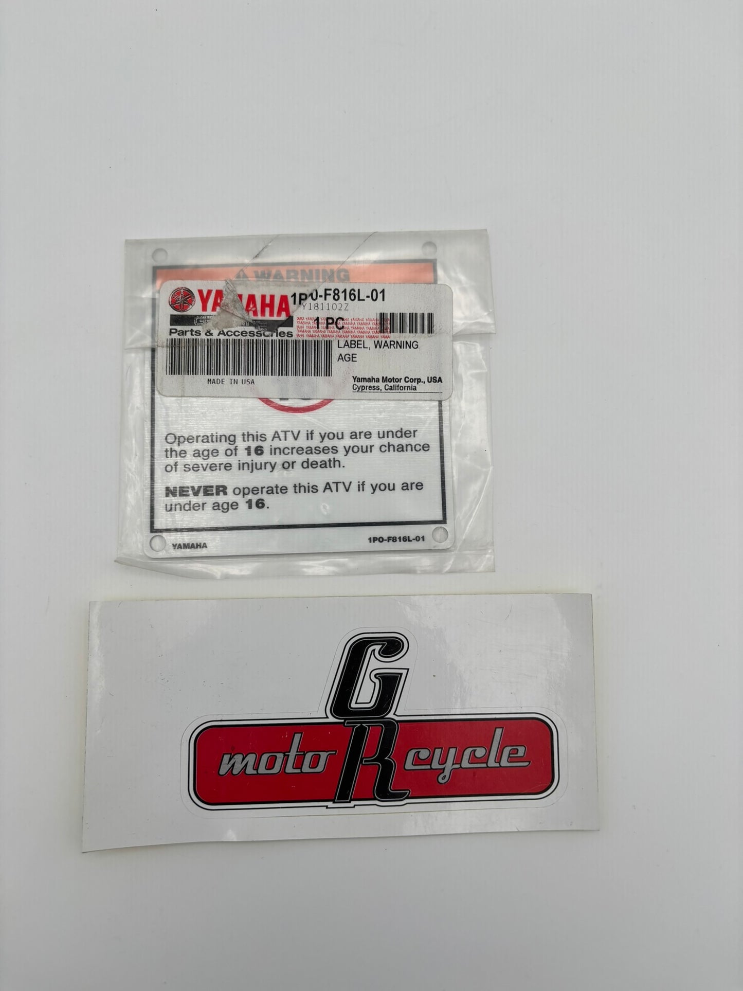 YAMAHA WARNING AGE LABEL 1P0-F816L-01-00 Y255