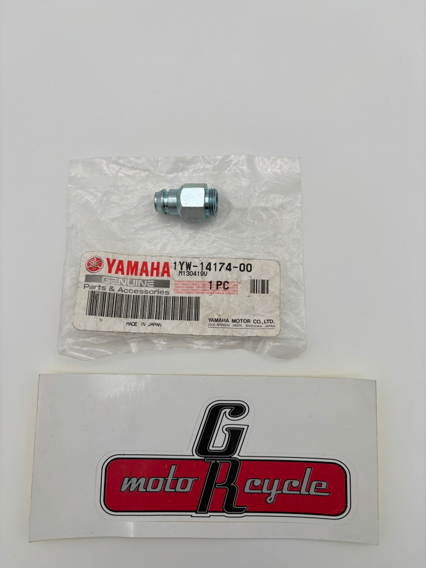 YAMAHA PLUNGER CAP 1YW-14174-00-00 Y261