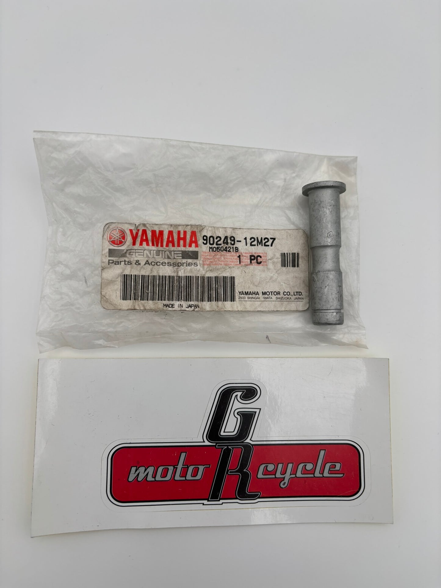 YAMAHA PIN(6F6) 90249-12M27-00 Y261