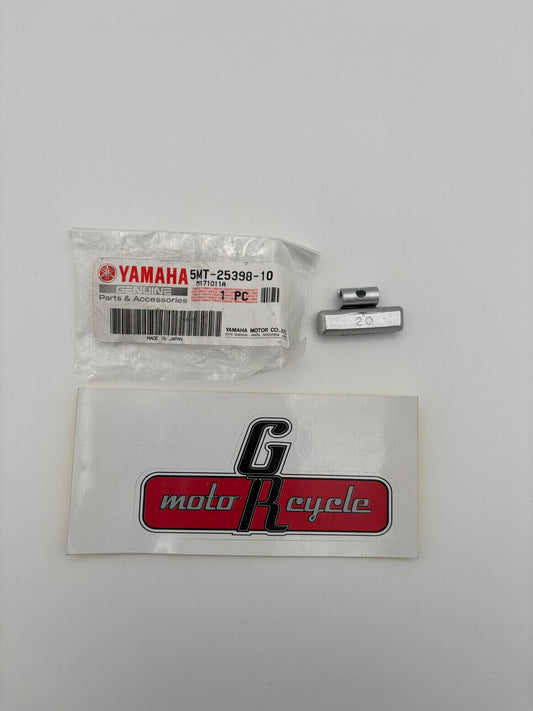 YAMAHA WHEEL BALANCER 5MT-25398-10-00 Y262