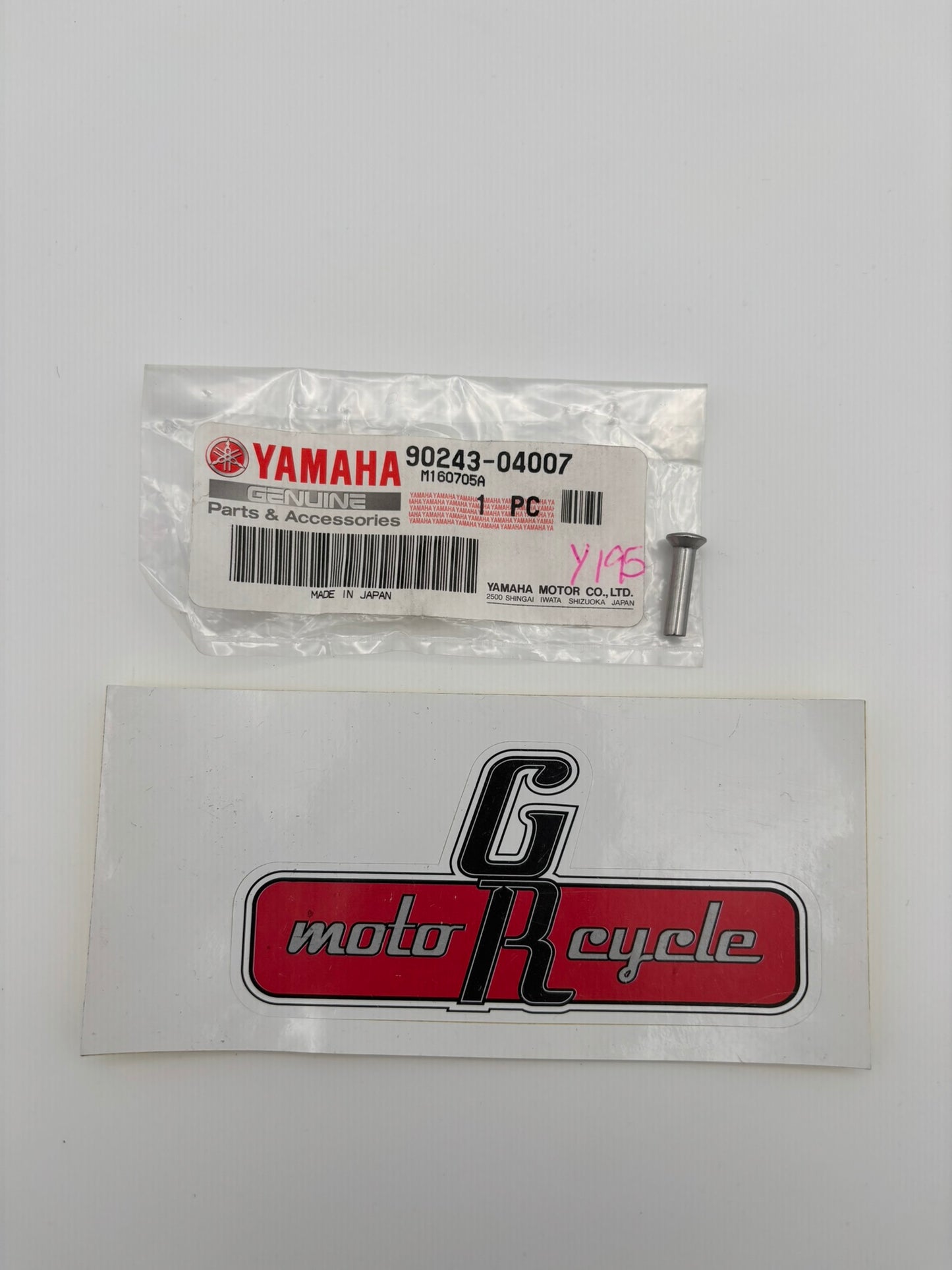 YAMAHA PIN (663) 90243-04007-00 Y263