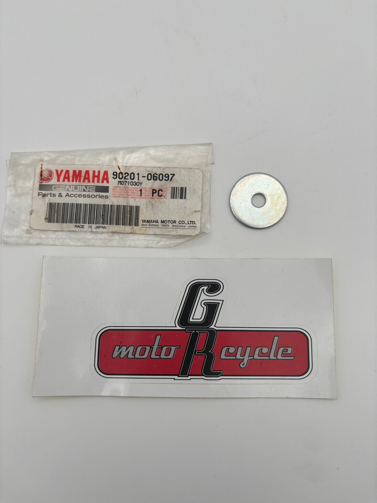 YAMAHA PLATE WASHER 90201-06097-00 Y266