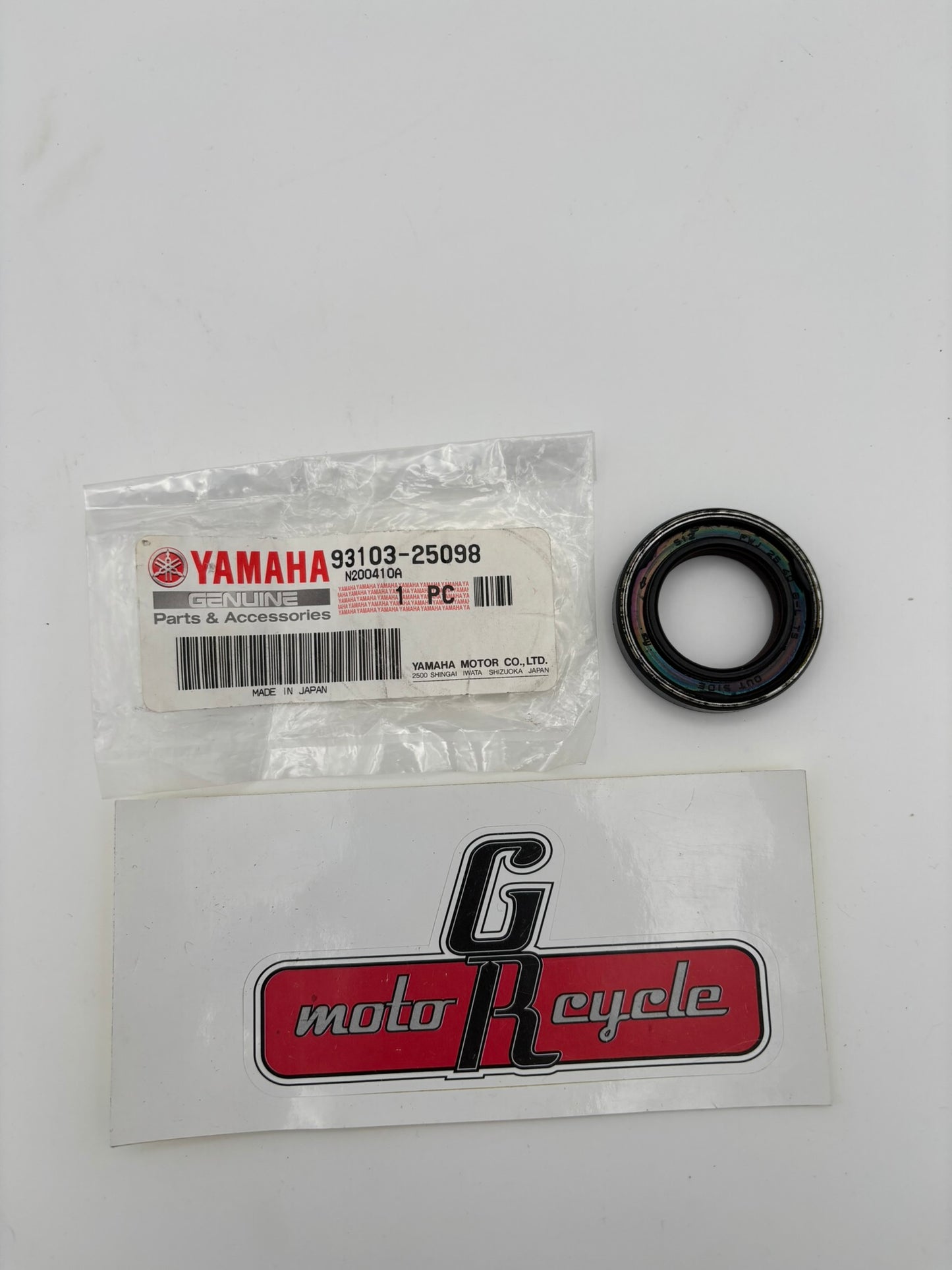 YAMAHA OIL SEAL 93103-25098-00 Y270