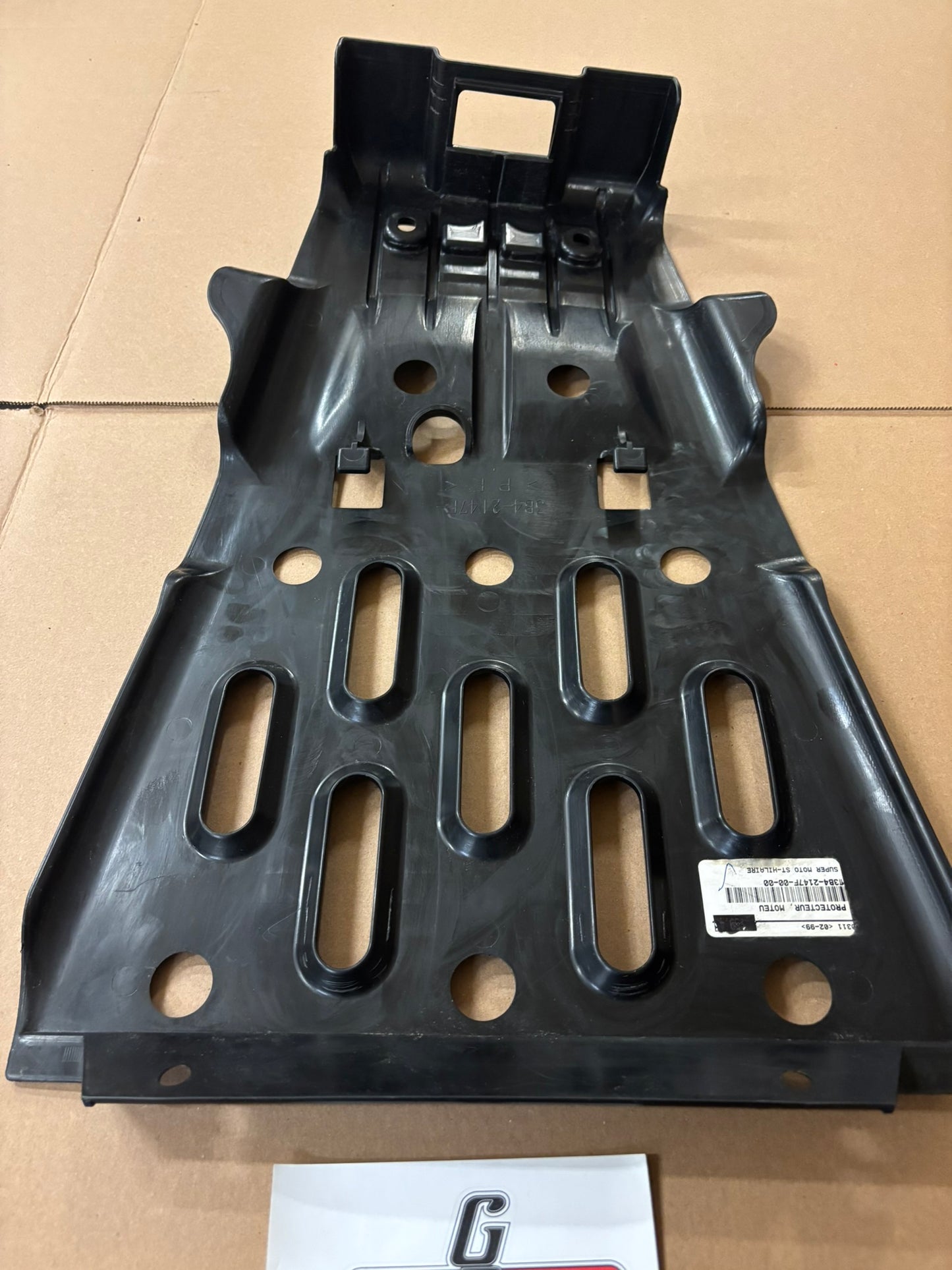 YAMAHA ENGINE GUARD 3 SUB 1HP-F147F-00-00 3B4-2147F-00-00 YBOX