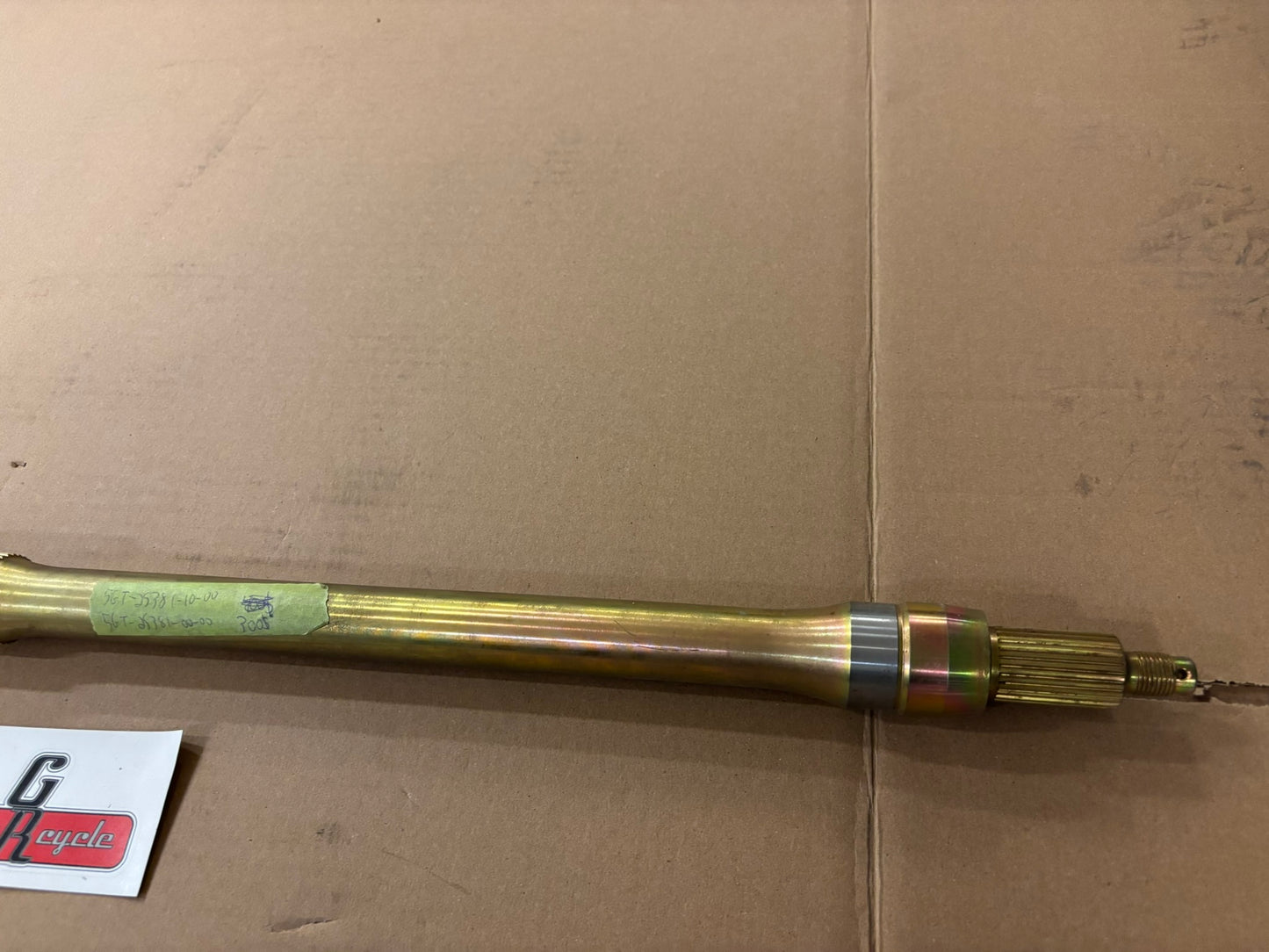 YAMAHA GRIZZLY YFM600 1999 - 2001 REAR AXLE 5GT-25381-00-00 5GT-25381-10-00 YBOX