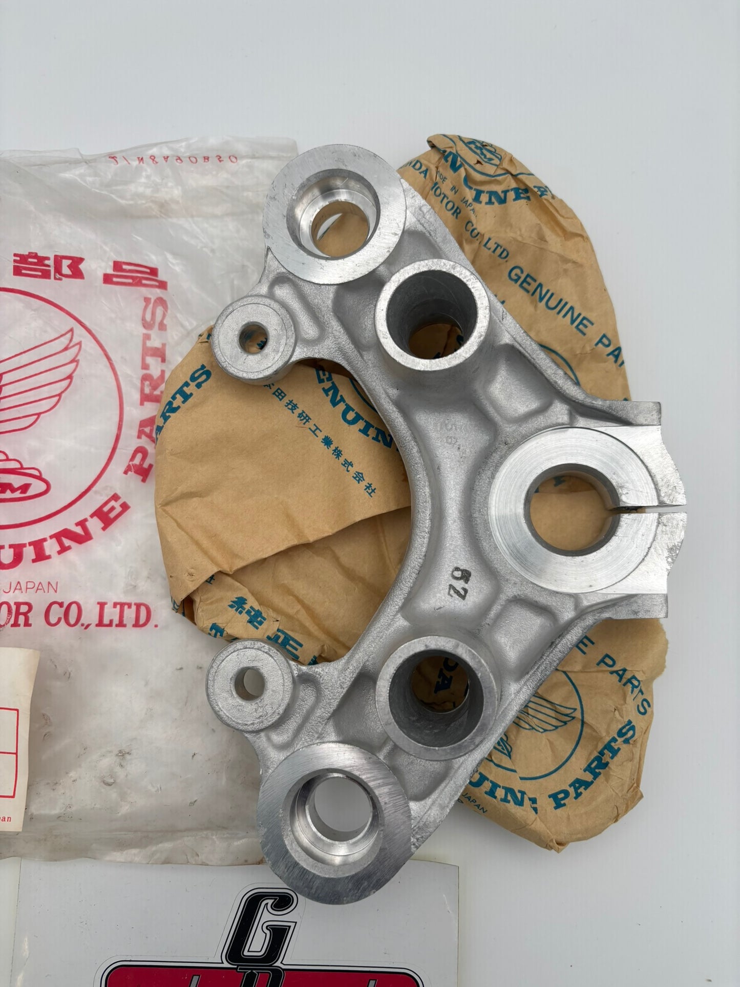 HONDA FORK TOP BRIDGE 53230-292-020 H198