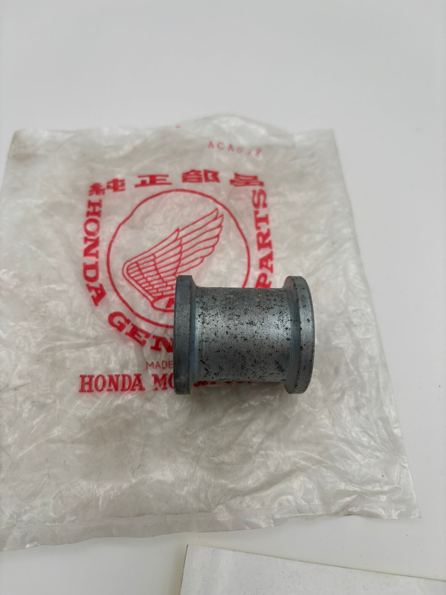 HONDA REAR PANEL SIDE COLLAR 42313-292-000 H203