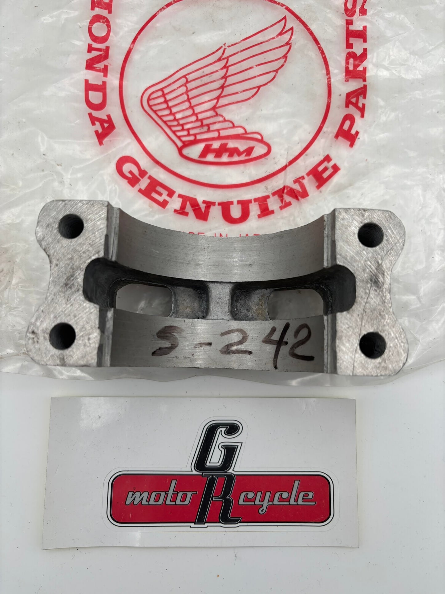 HONDA BEARING CENTER CAP 13401-292-020 H206