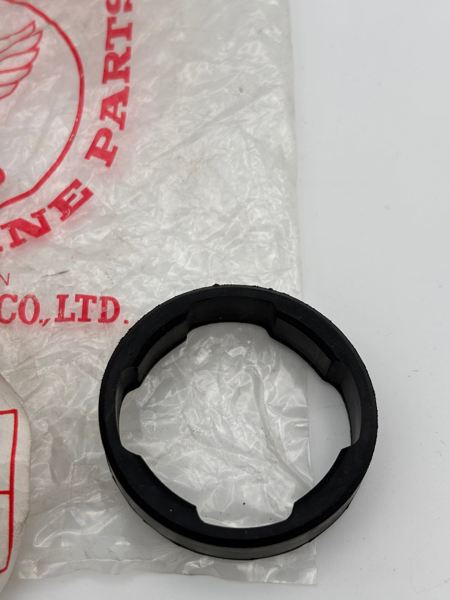 HONDA FRONT FORK COVER RUBBER 51601-323-000 H211
