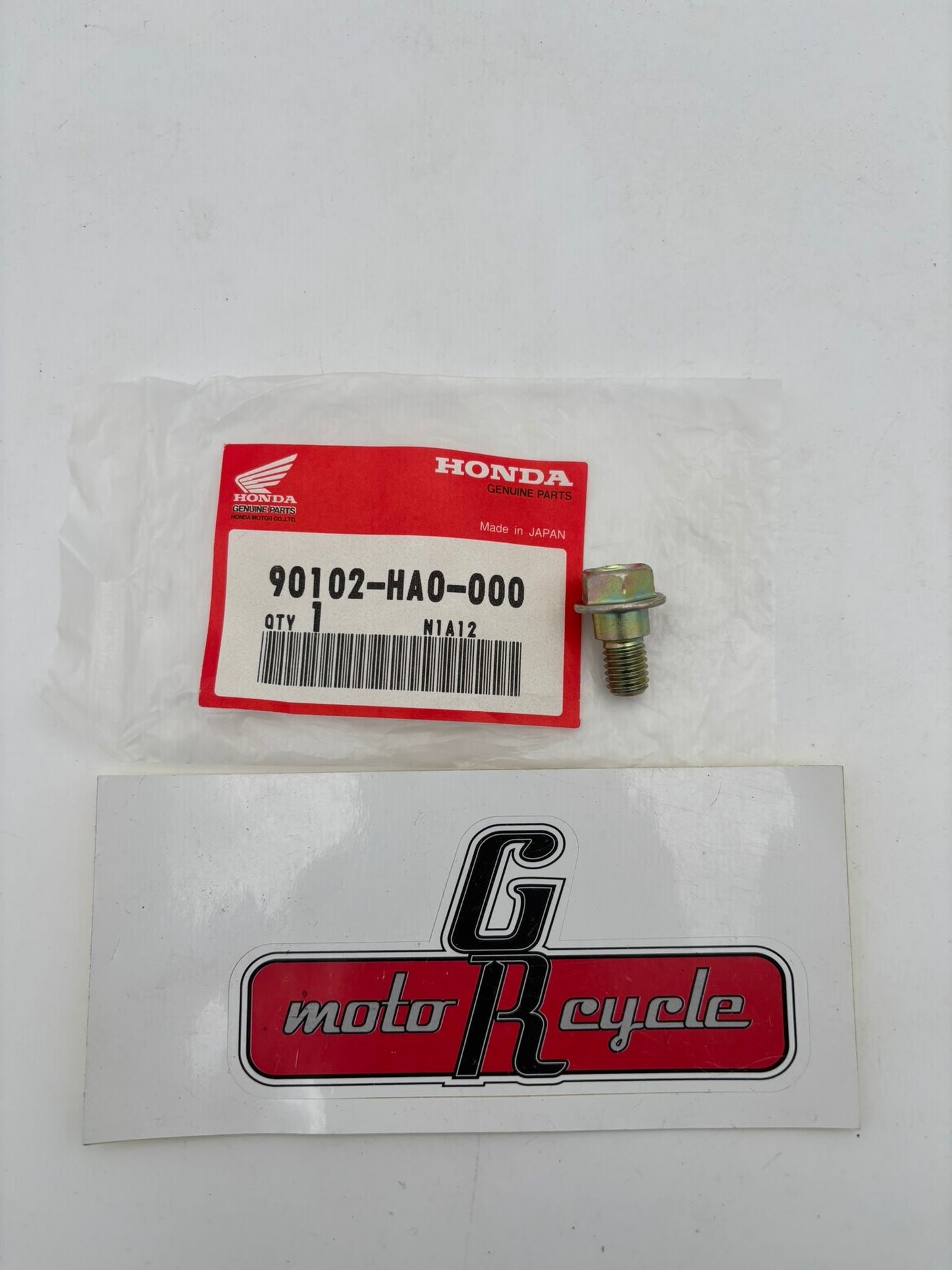 HONDA CARRIER HINGE BOLT 90102-HA0-000 H219