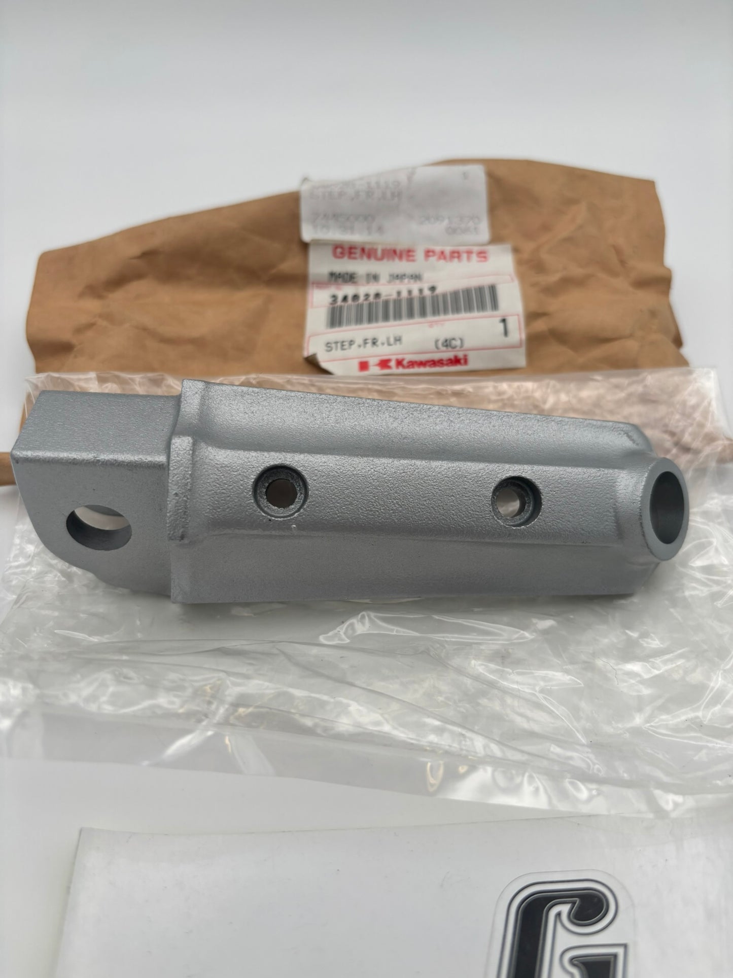 KAWASAKI FRONT LEFT HAND STEP 34028-1119 K40