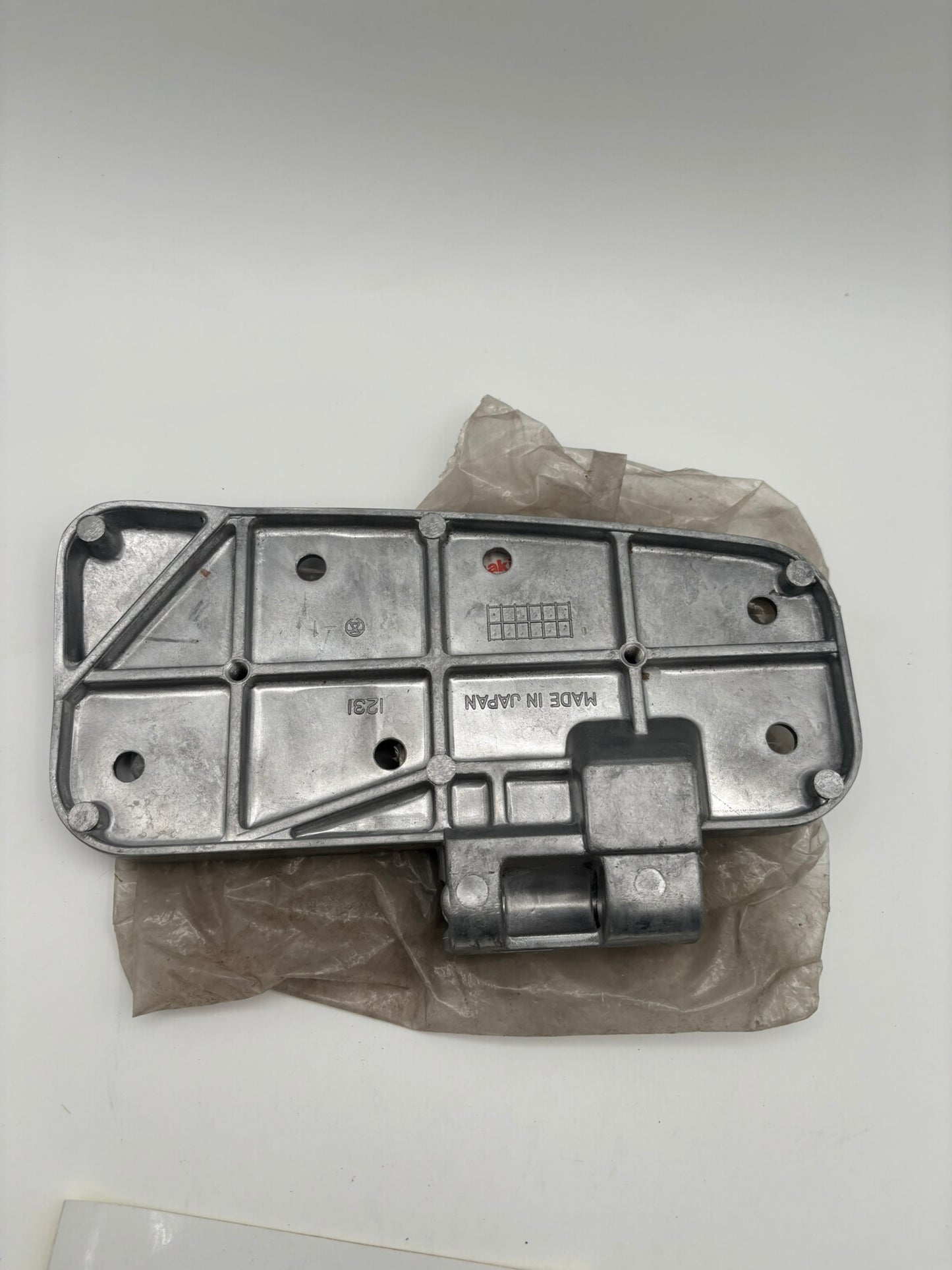 KAWASAKI FRONT LEFT HAND STEP HOLDER 34003-1501 K40