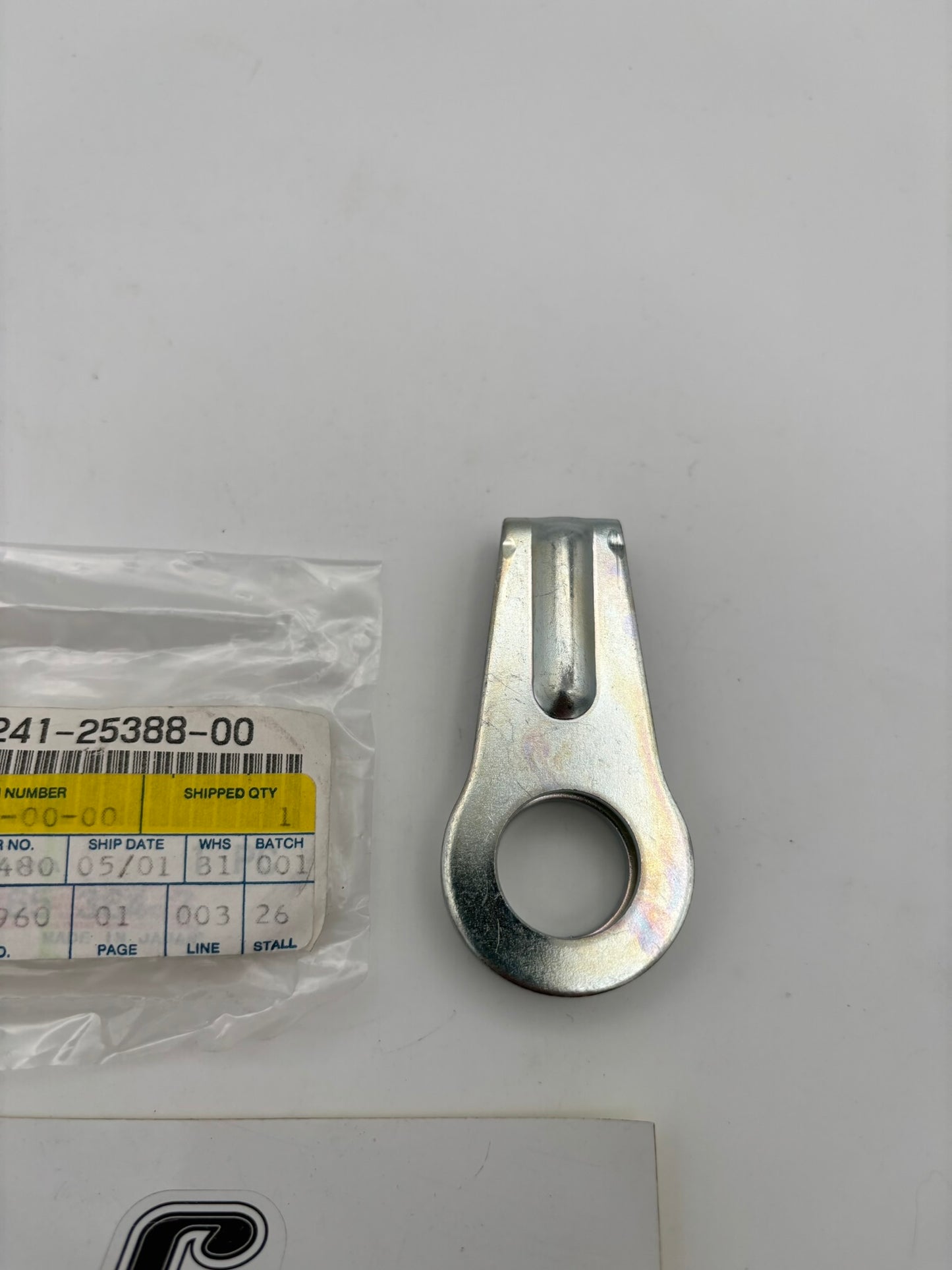 YAMAHA CHAIN PULLER (L.H) 241-25388-00-00 Y275