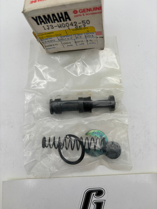 YAMAHA REAR MASTER CYLINDER KIT 1J3-W0042-50-00 Y276