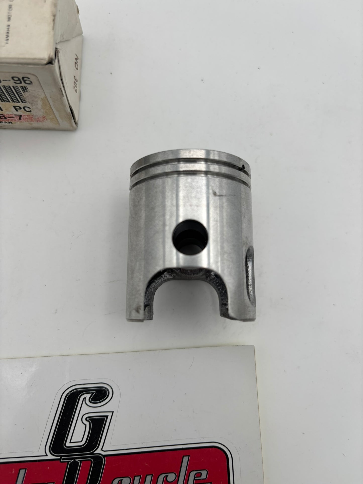 YAMAHA PISTON (STD) 27V-11631-00-96 Y276