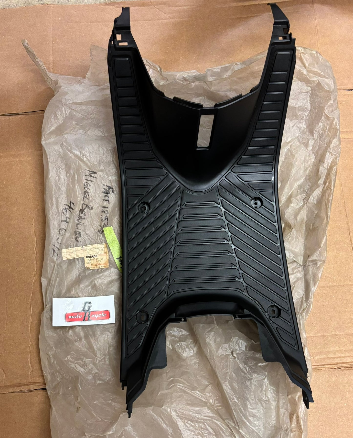 YAMAHA FOOTREST BOARD SUB 2JA-27481-60-00 2VK-27481-60-00 YBOX