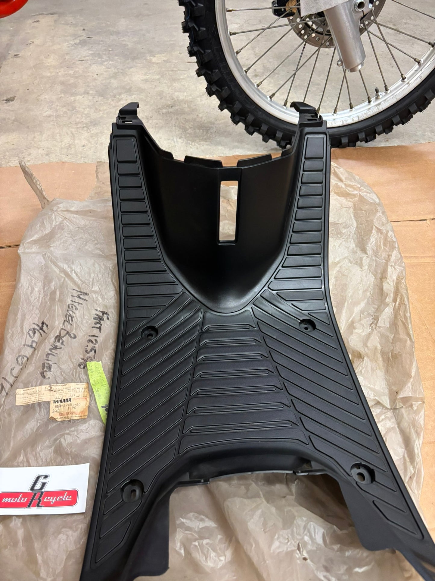 YAMAHA FOOTREST BOARD SUB 2JA-27481-60-00 2VK-27481-60-00 YBOX
