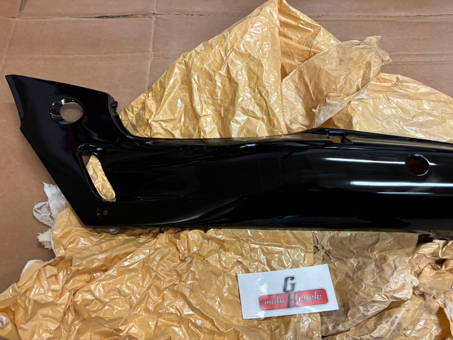 KAWASAKI LEFT SIDE COVER EBONY 36001-1493-H8 KBOX