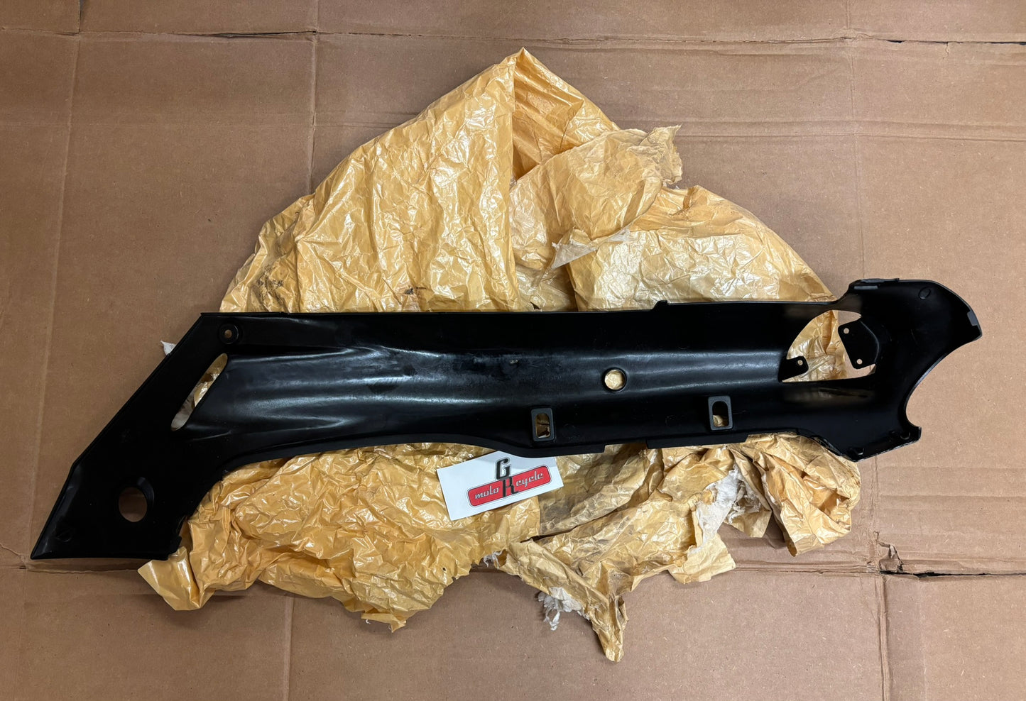KAWASAKI LEFT SIDE COVER EBONY 36001-1493-H8 KBOX
