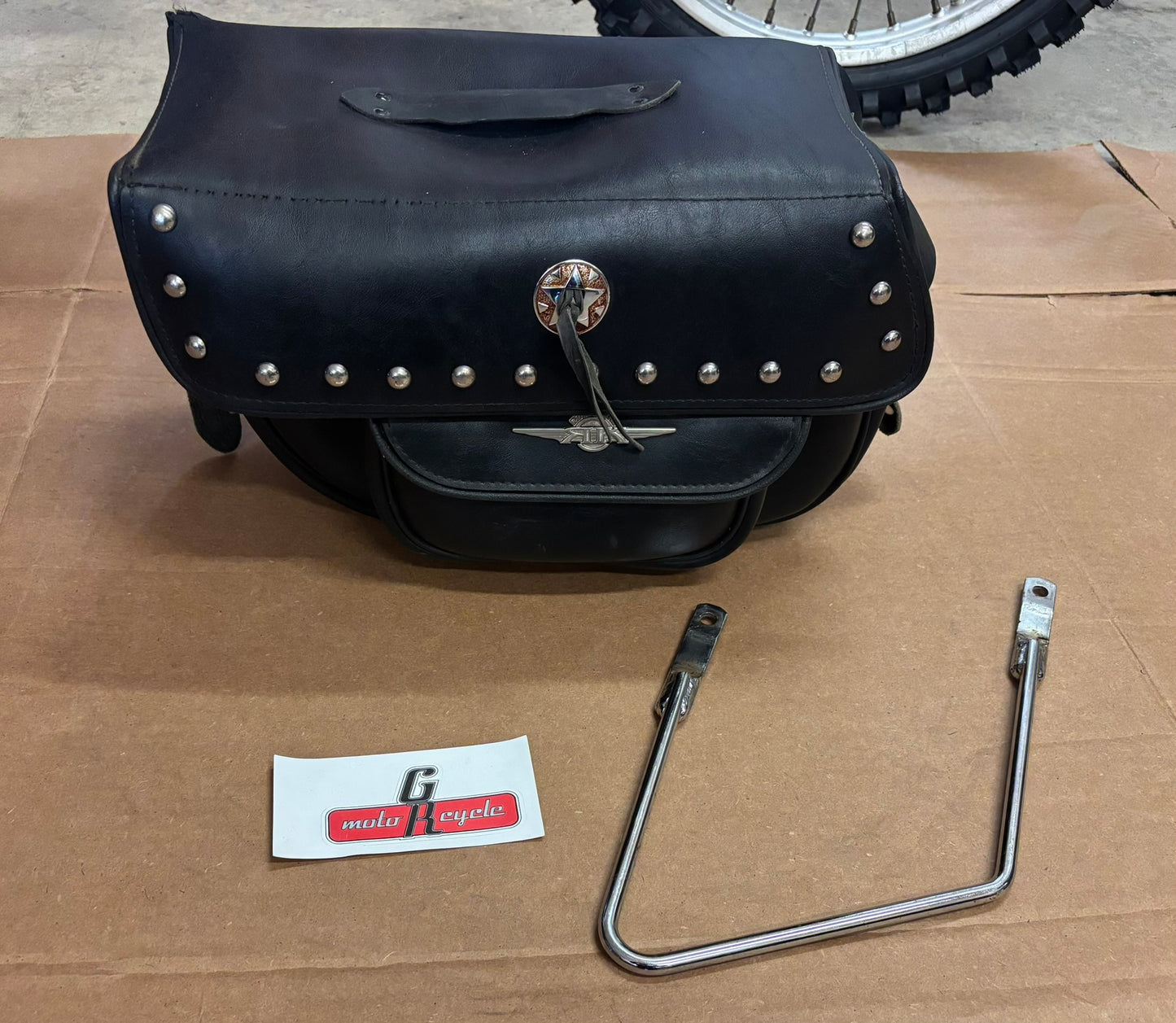 AFTERMARKET USED ROADKROME SADDLEBAG (NO HARDWARE) ROADBAG AFBOX