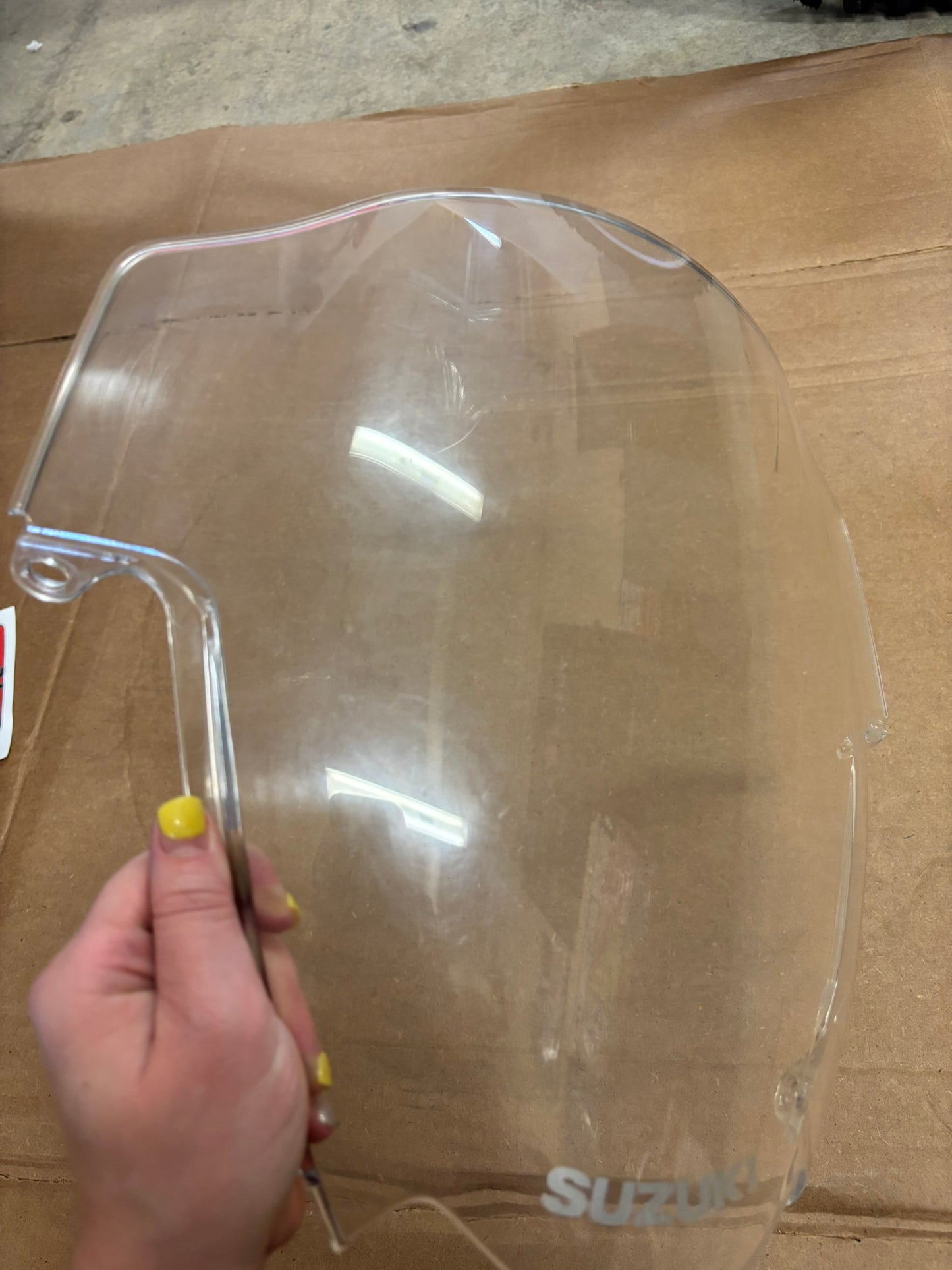 SUZUKI USED WINDSHIELD WINDSCREEN SUB 94610-38G01-YD8 94610-38G00-YD8-U1 SBOX