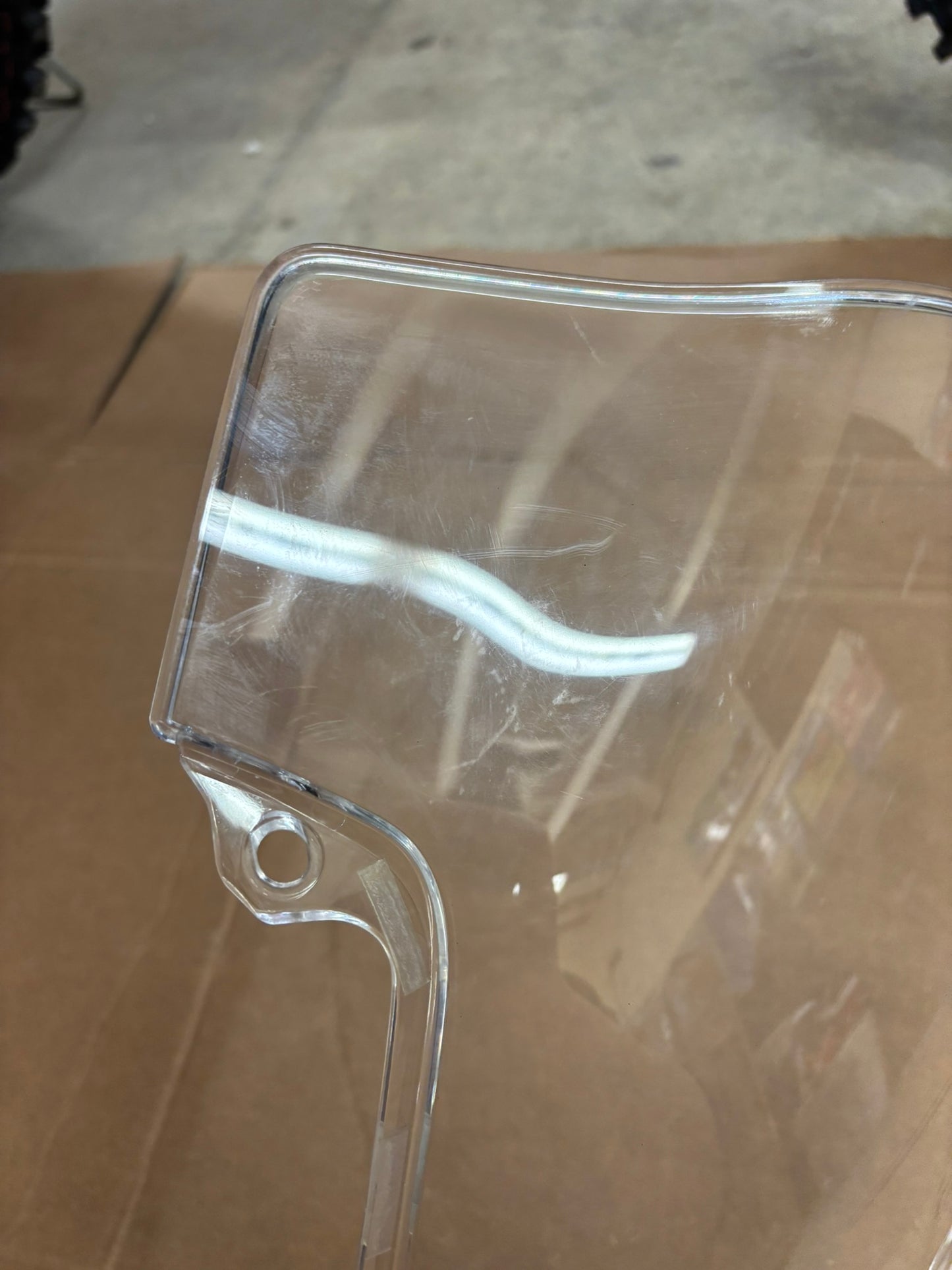 SUZUKI USED WINDSHIELD WINDSCREEN 94611-17H00-U1 SBOX