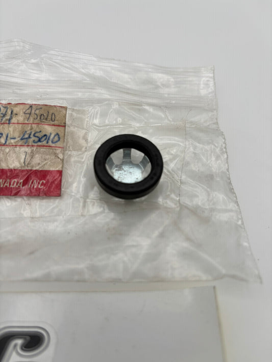 SUZUKI OIL LEVEL CHECK LENS 11971-45010 S60