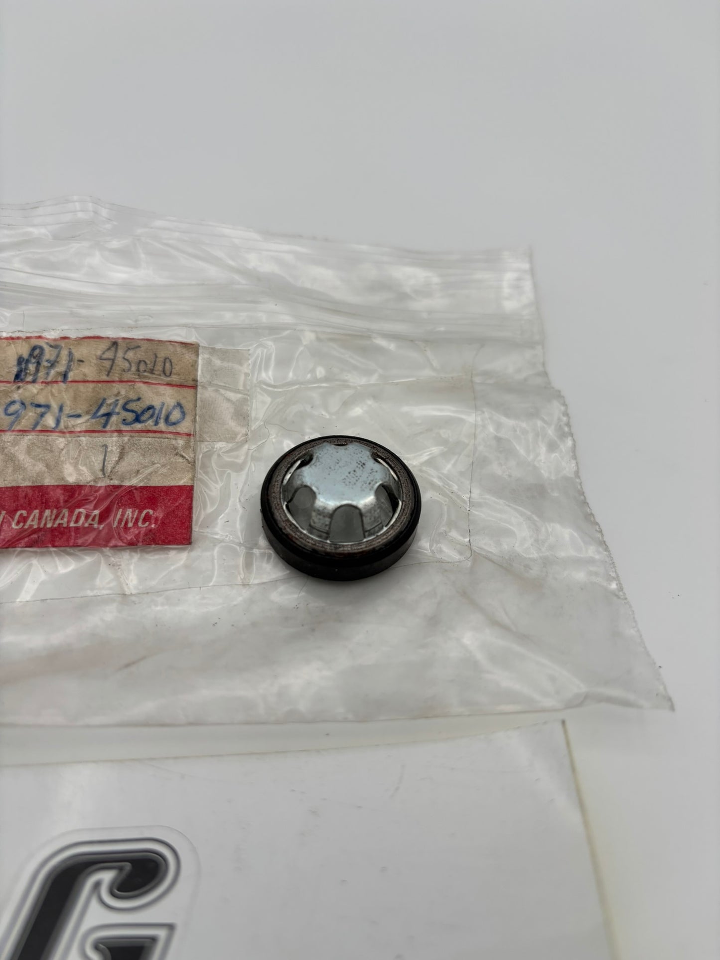 SUZUKI OIL LEVEL CHECK LENS 11971-45010 S60