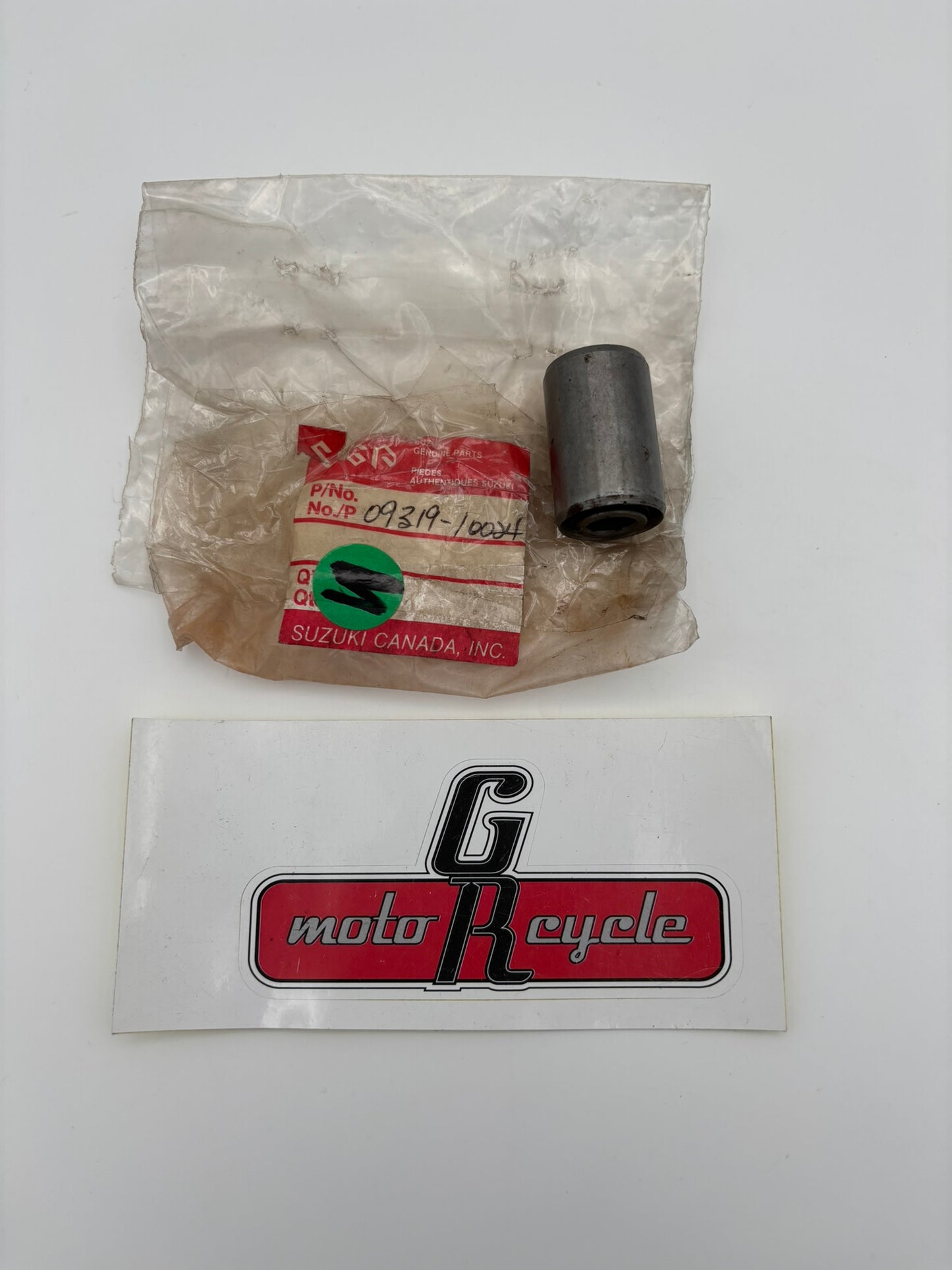 SUZUKI SWING ARM PIVOT BUSH 09319-10024 S60