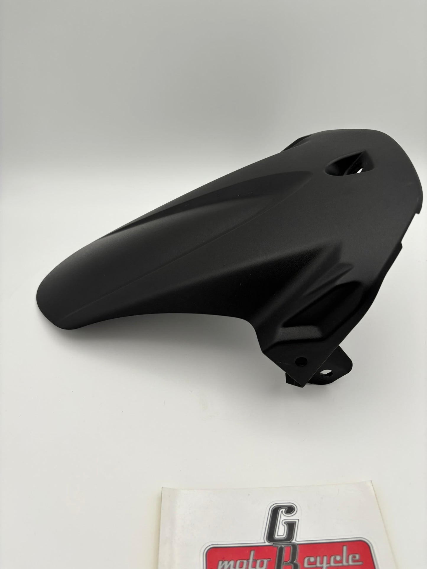 SUZUKI NEW TAKE OFF REAR LOWER FENDER 63114-14J01 S64
