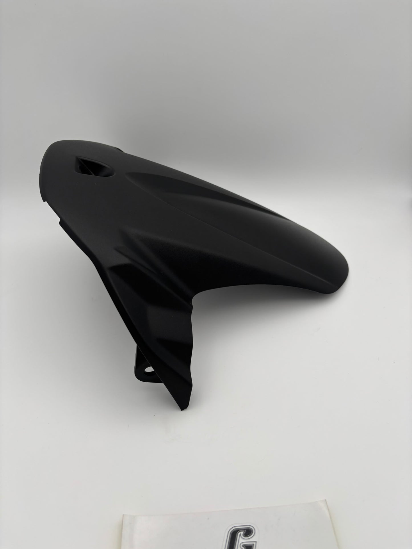 SUZUKI NEW TAKE OFF REAR LOWER FENDER 63114-14J01 S64