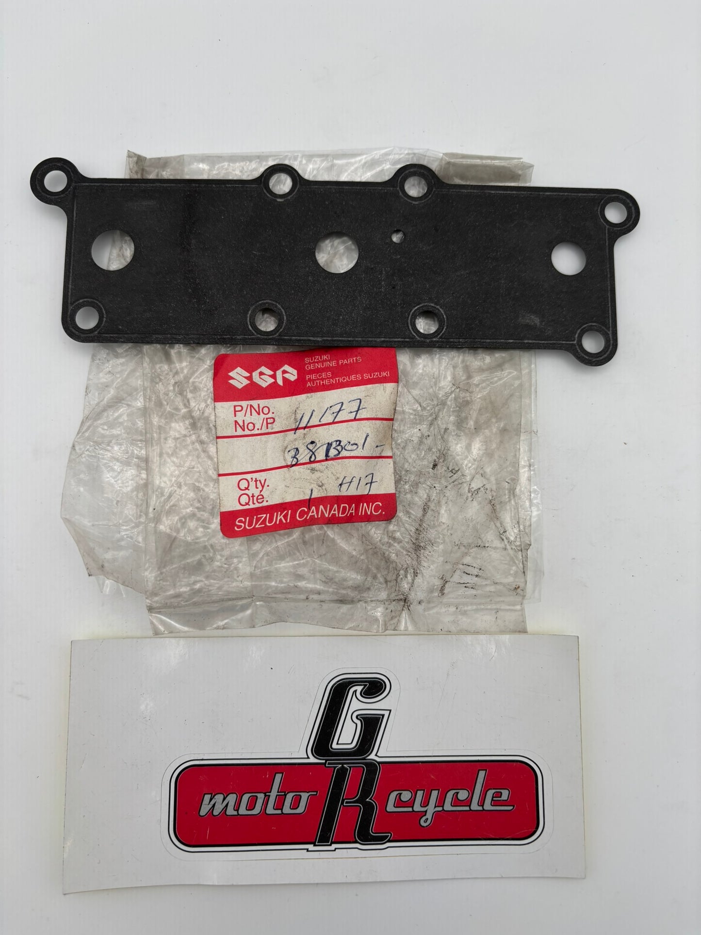 SUZUKI BREATHER COVER GASKET 11177-38B01-H17 S68