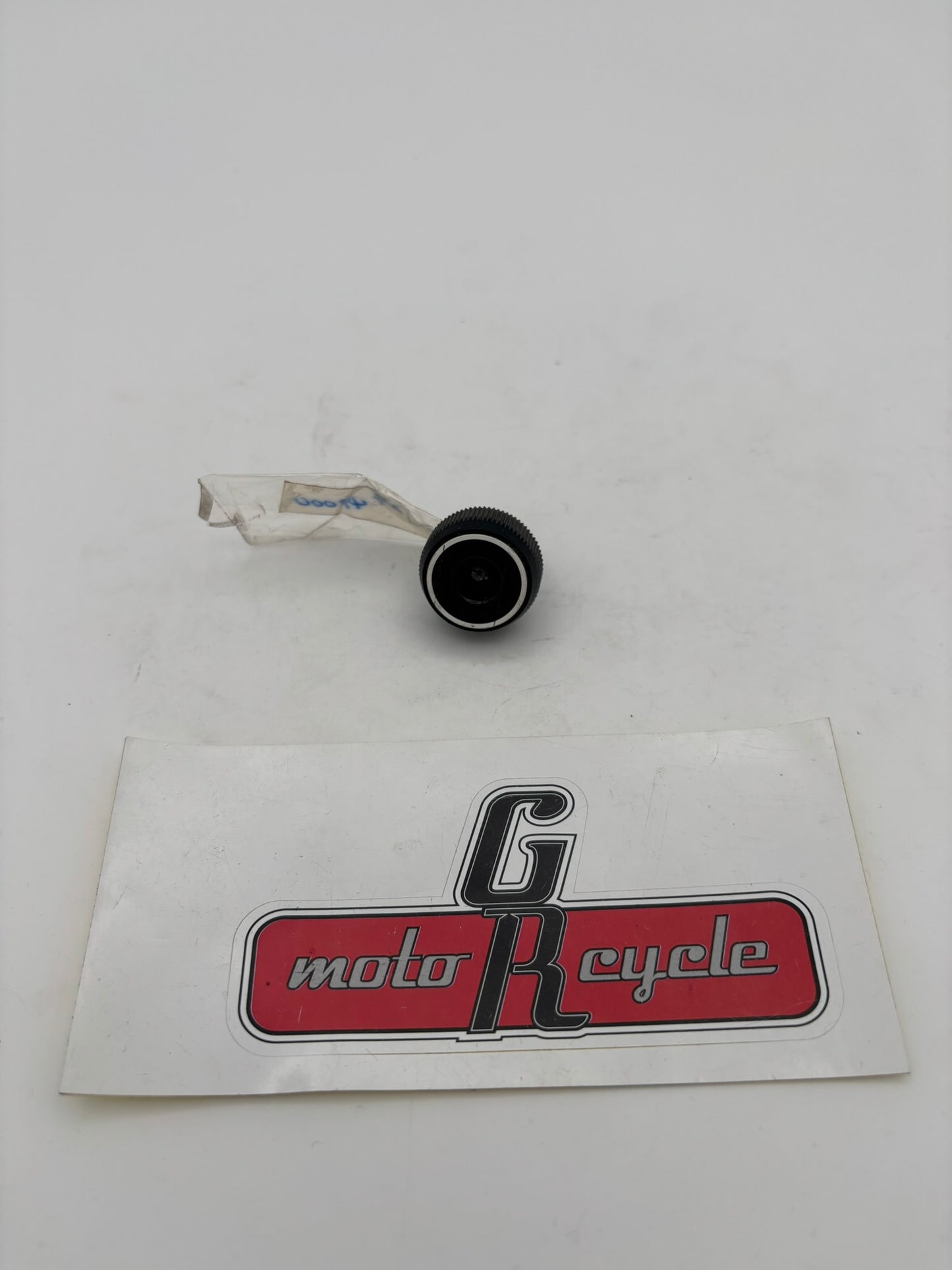 SUZUKI TRIP METER KNOB 34124-49000 S70