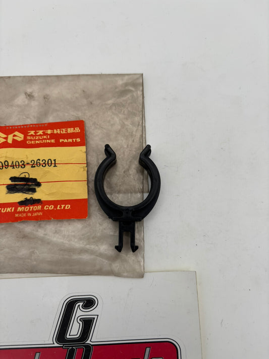 SUZUKI CLAMP 09403-26301 S70