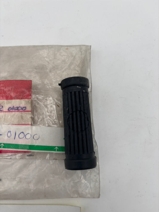 SUZUKI KICK STARTER PEDAL RUBBER SUB 26352-01020 26352-01000 S70