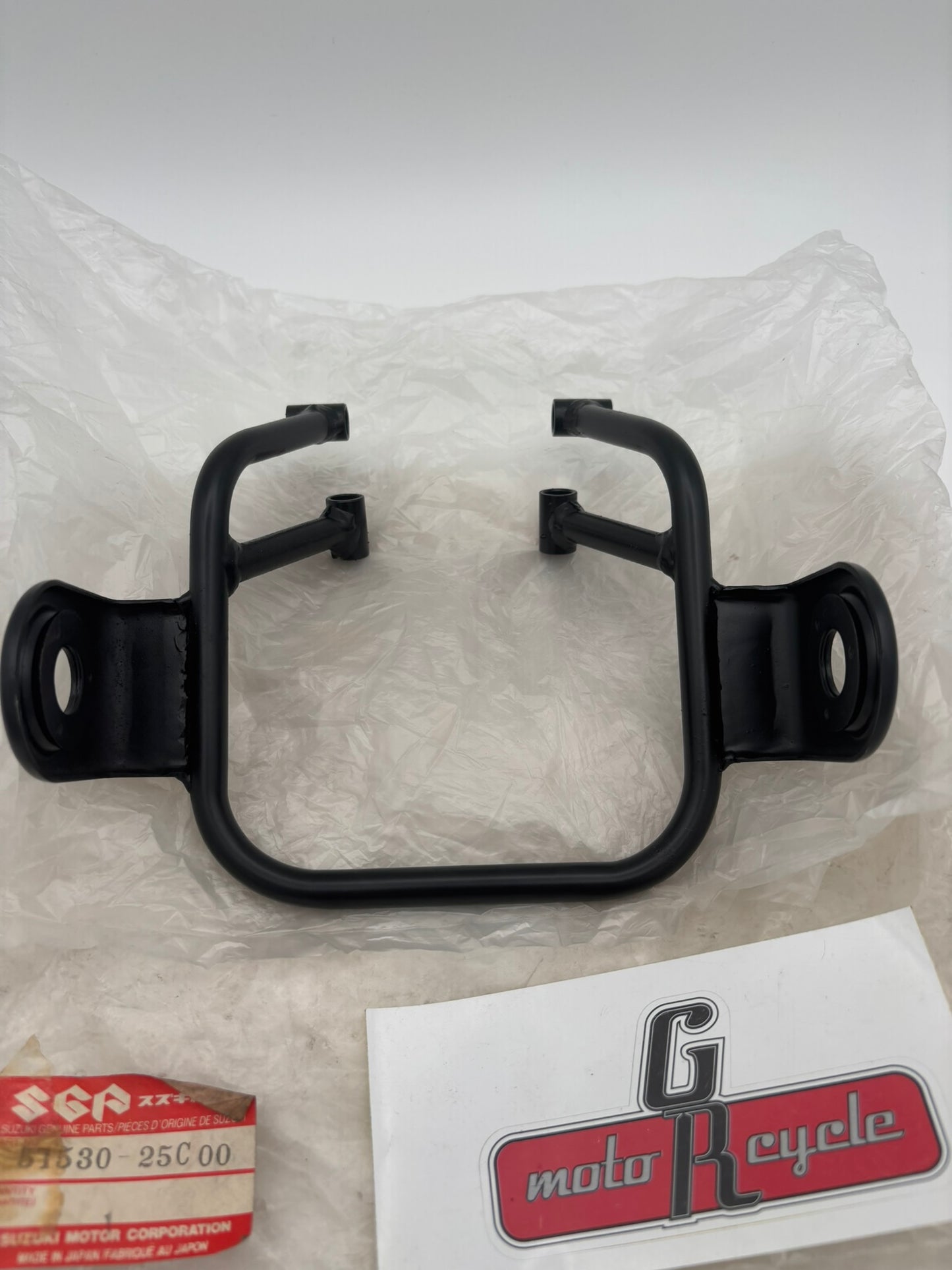 SUZUKI HEAD LAMP BRACKET 51530-25C00 S71